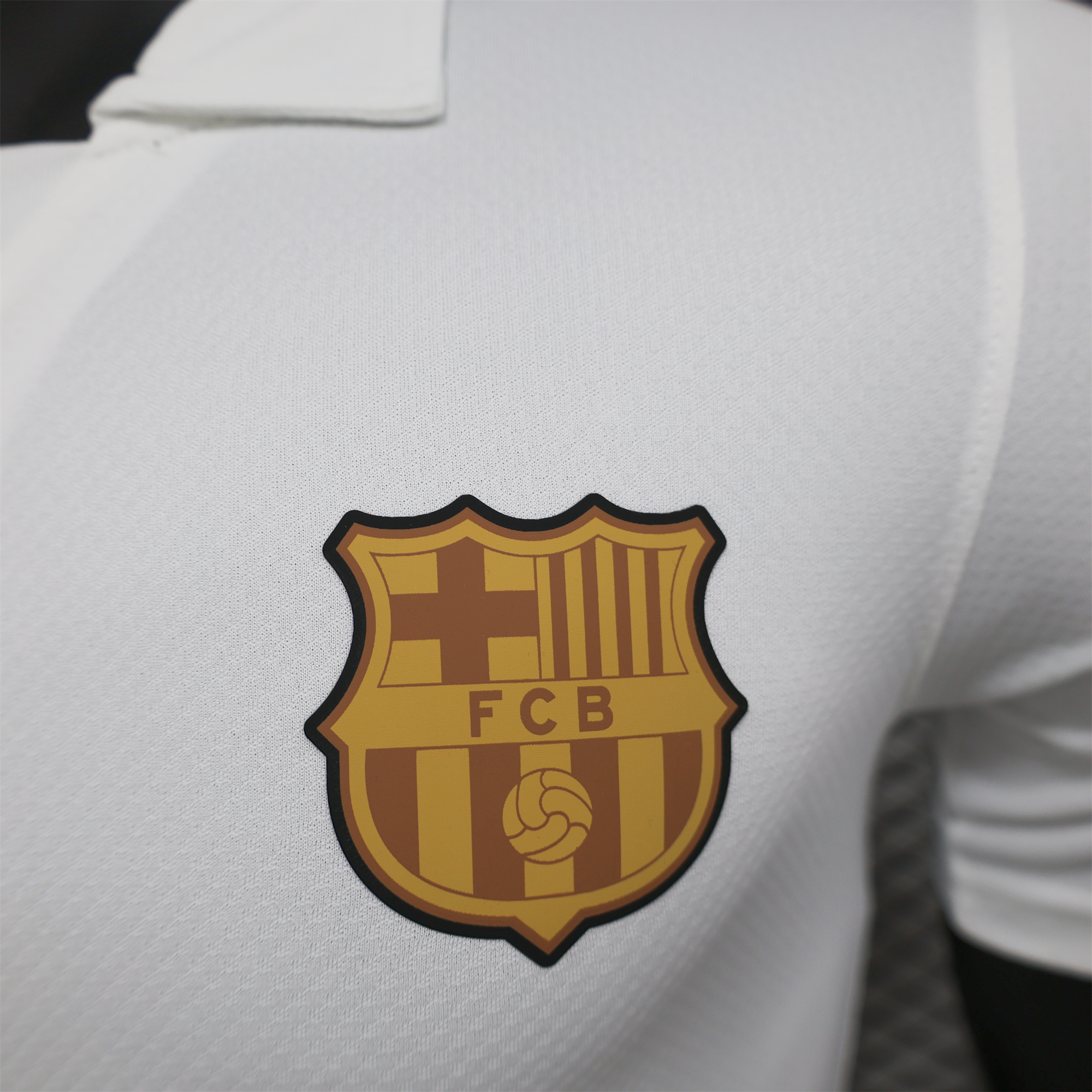 ManixJersey.com | Barcelona 24-25 Yamal Anniversary White Jersey - Player Version -Customize Name, Number and Patch | Worldwide Shipping