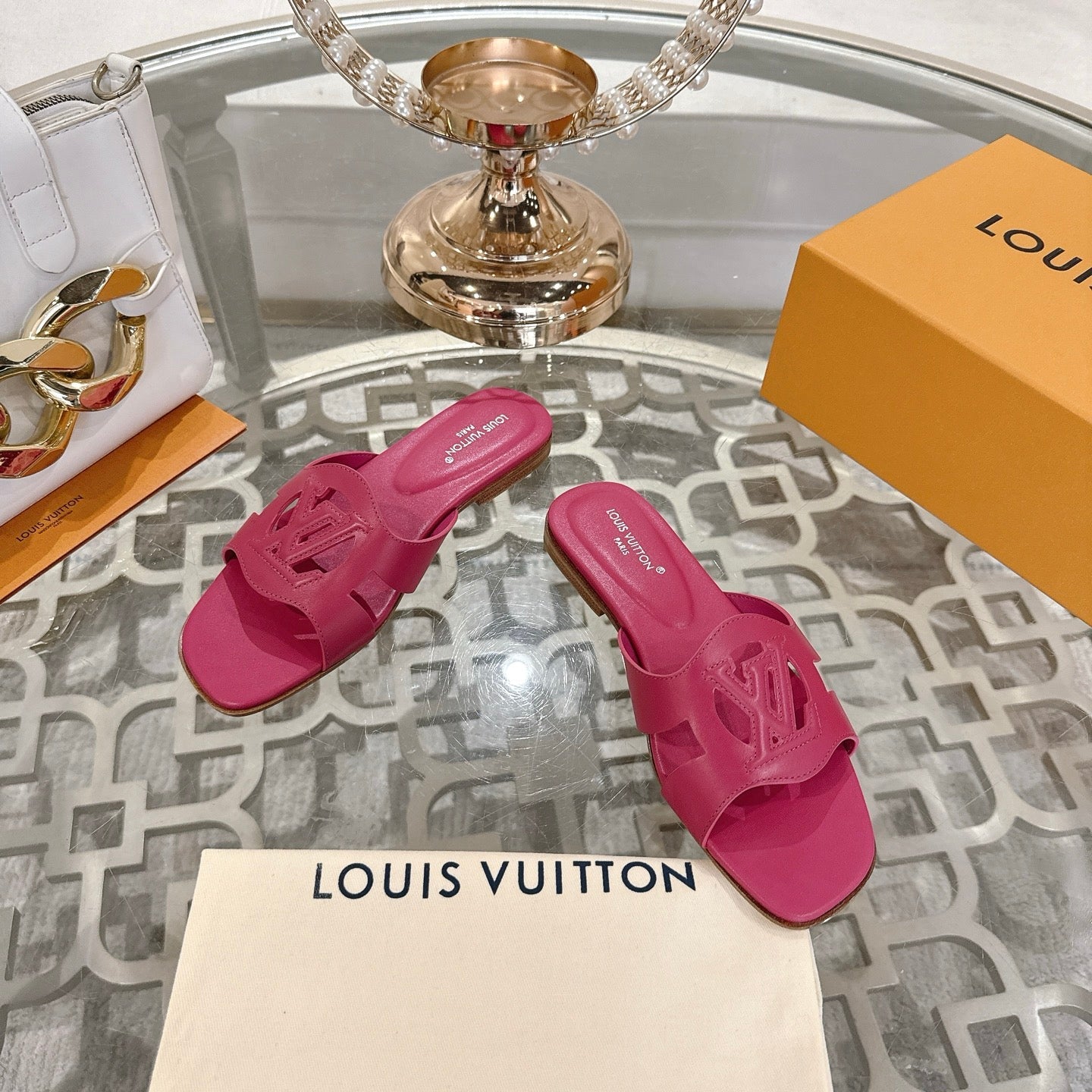 ISOLA FLAT SLIDE IN DARK PINK CALFSKIN、mysite、Cacoeks