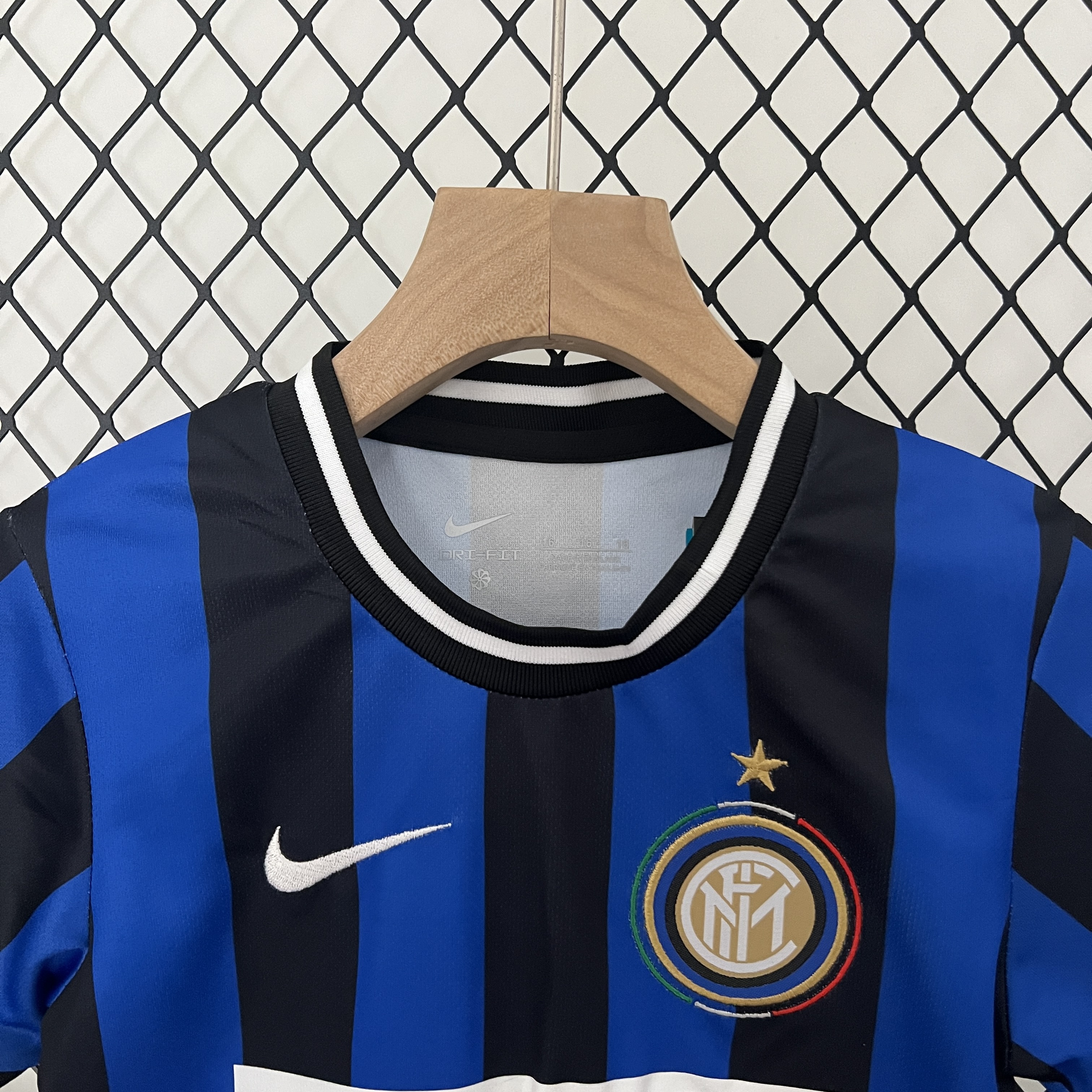 ManixJersey.com | Retro Inter Milan 09-10 Home Stadium Kids Kit -Customize Name, Number and Patch | Worldwide Shipping
