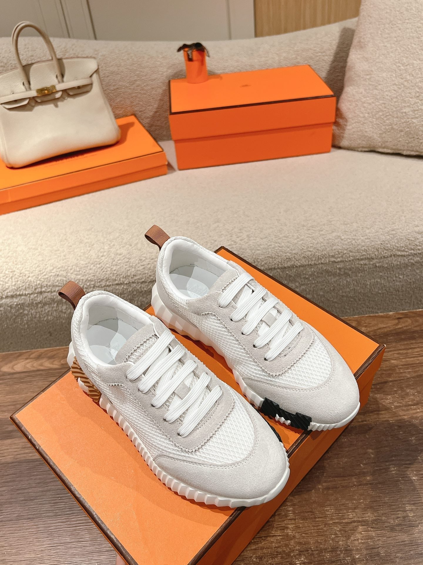 MAINLAND SNEAKER IN PALE GRAY SUEDE AND WHITE BREATHABLE MESH FABRIC、mysite、Cacoeks