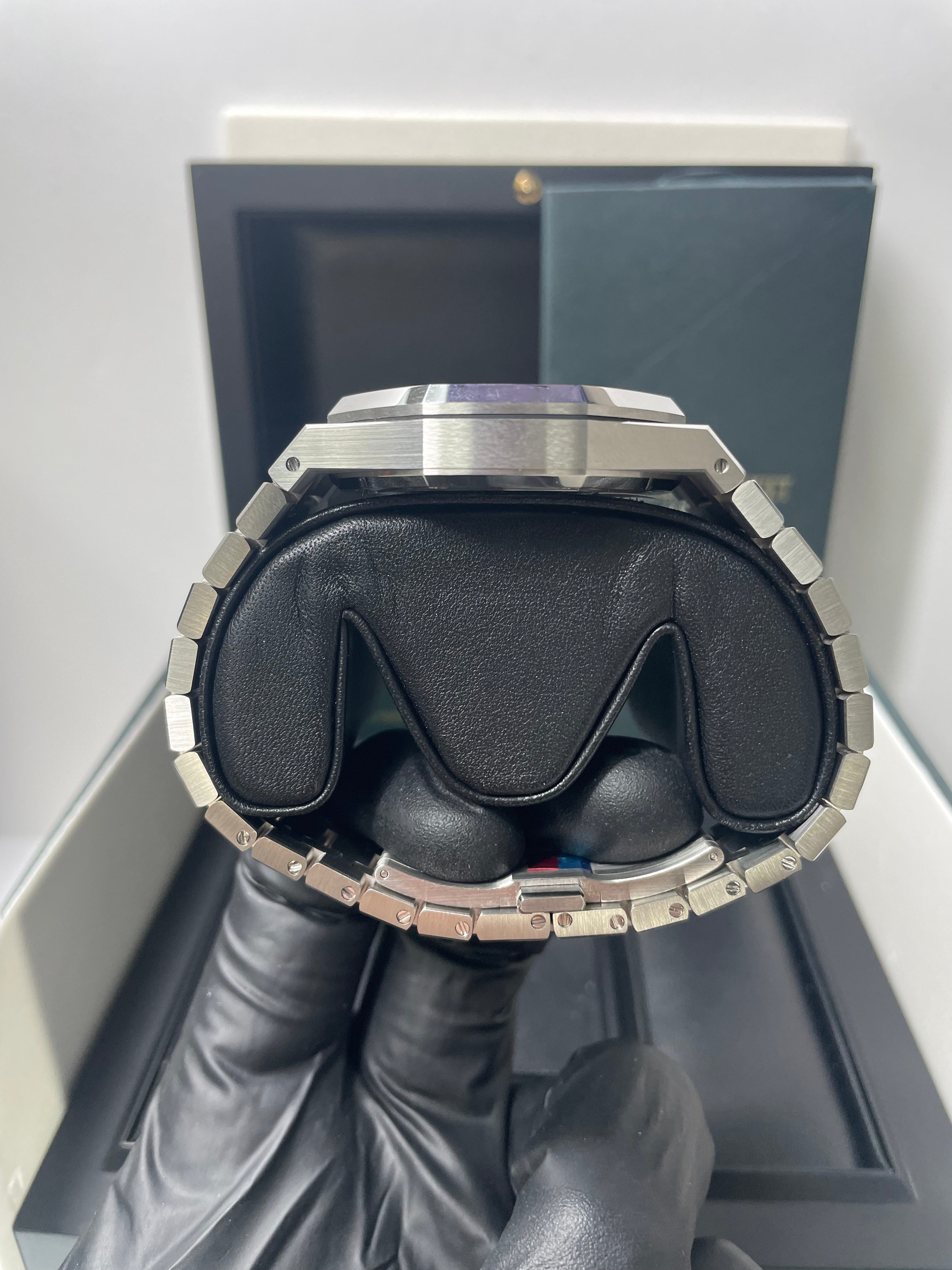 Watch 3