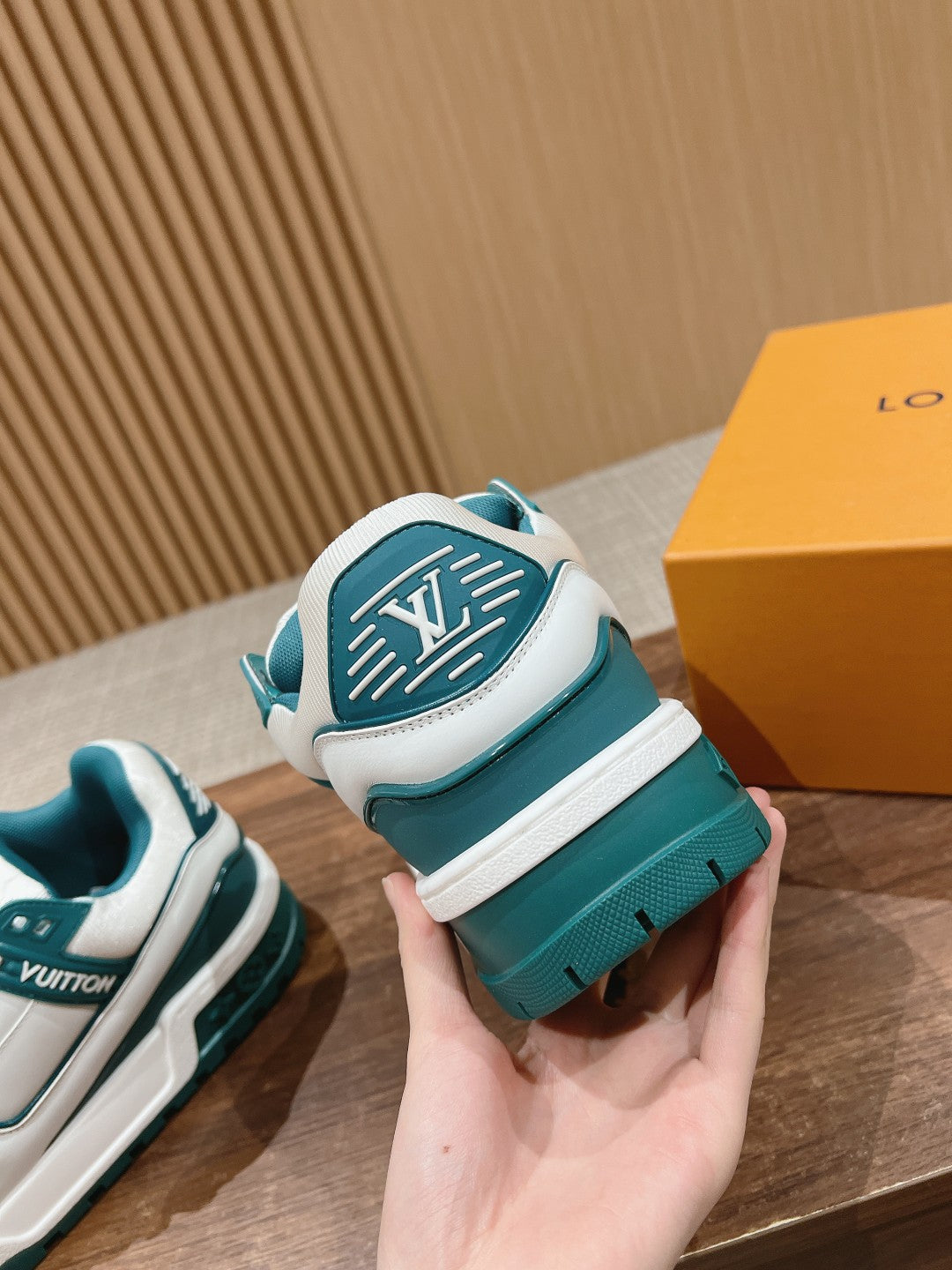 LV Trainer Maxi Sneaker White Mix Emerald Green Calfskin、mysite、Cacoeks