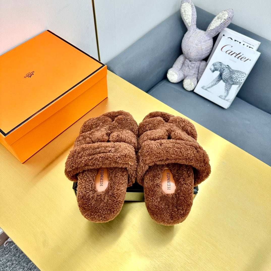 CHYPRE SANDAL IN UMBER BROWN SHEARLING、mysite、Cacoeks