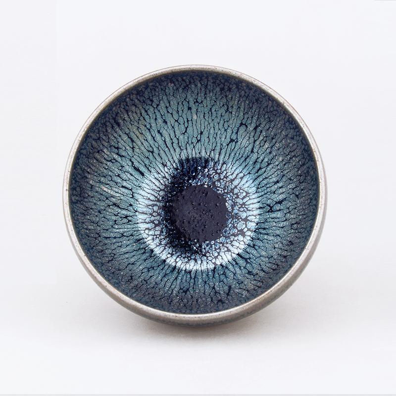 GEEK BAR-https://www.hot-toy.com/