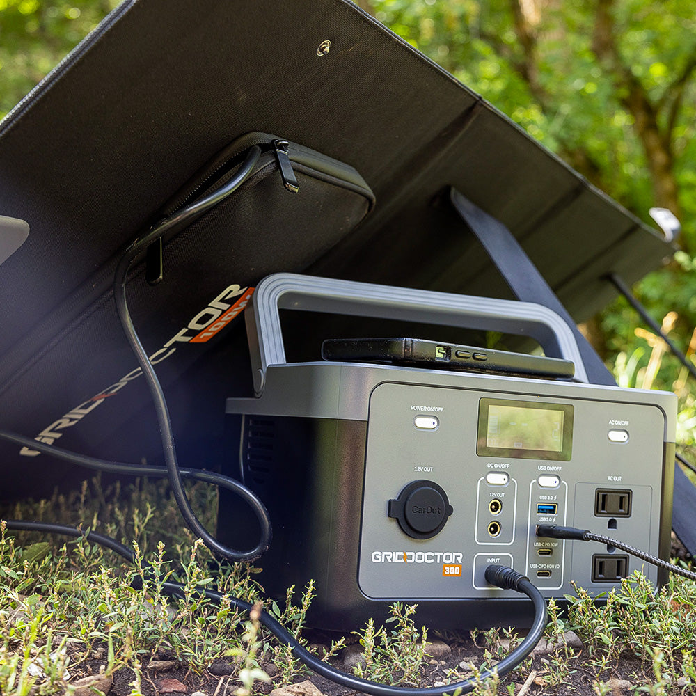 Grid Doctor 300 with solar panel outside