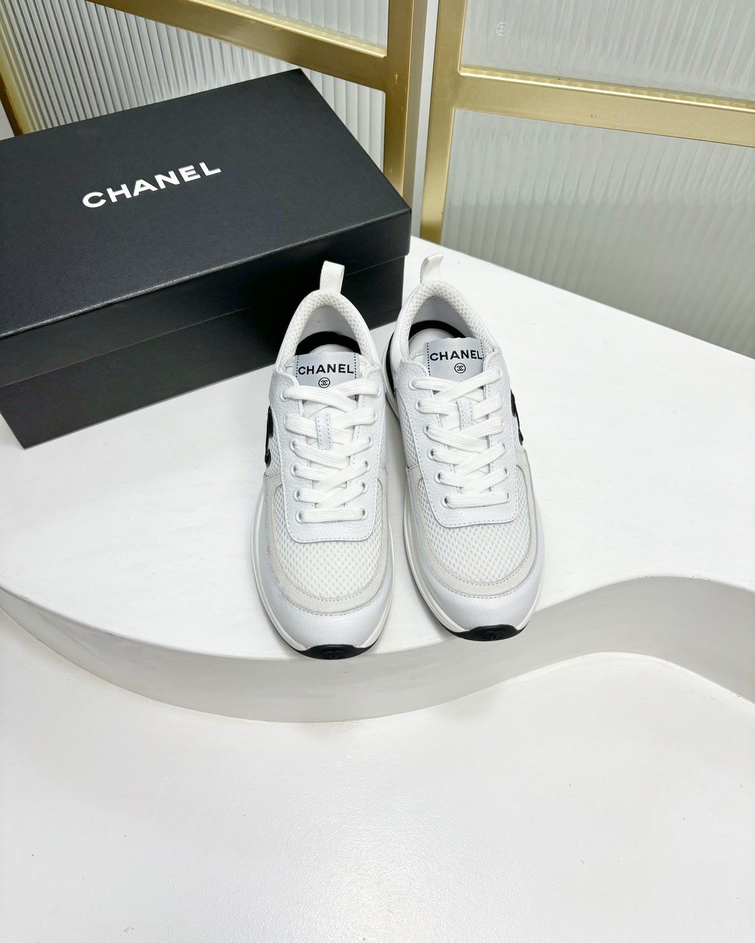 SNEAKER IN WHITE SUEDE AND BREATHABLE MESH、mysite、Cacoeks