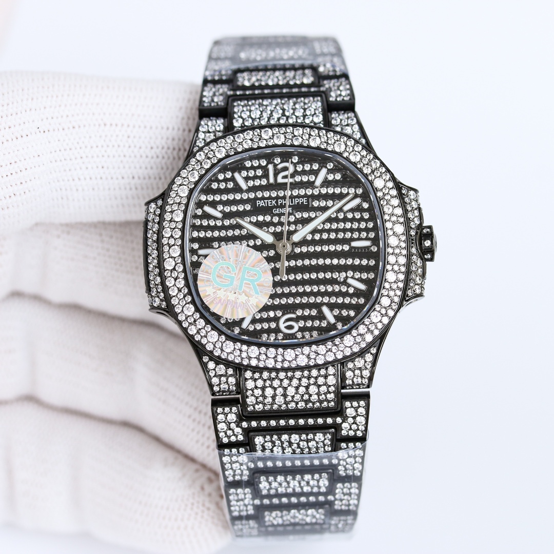 Superclone 1:1 Patek Philippe Nautilus 7118-fasswatch