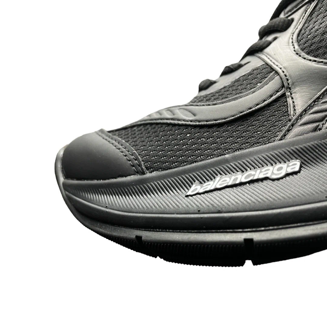 Balenciaga Circuit Sneaker in Black、mysite、Cacoeks