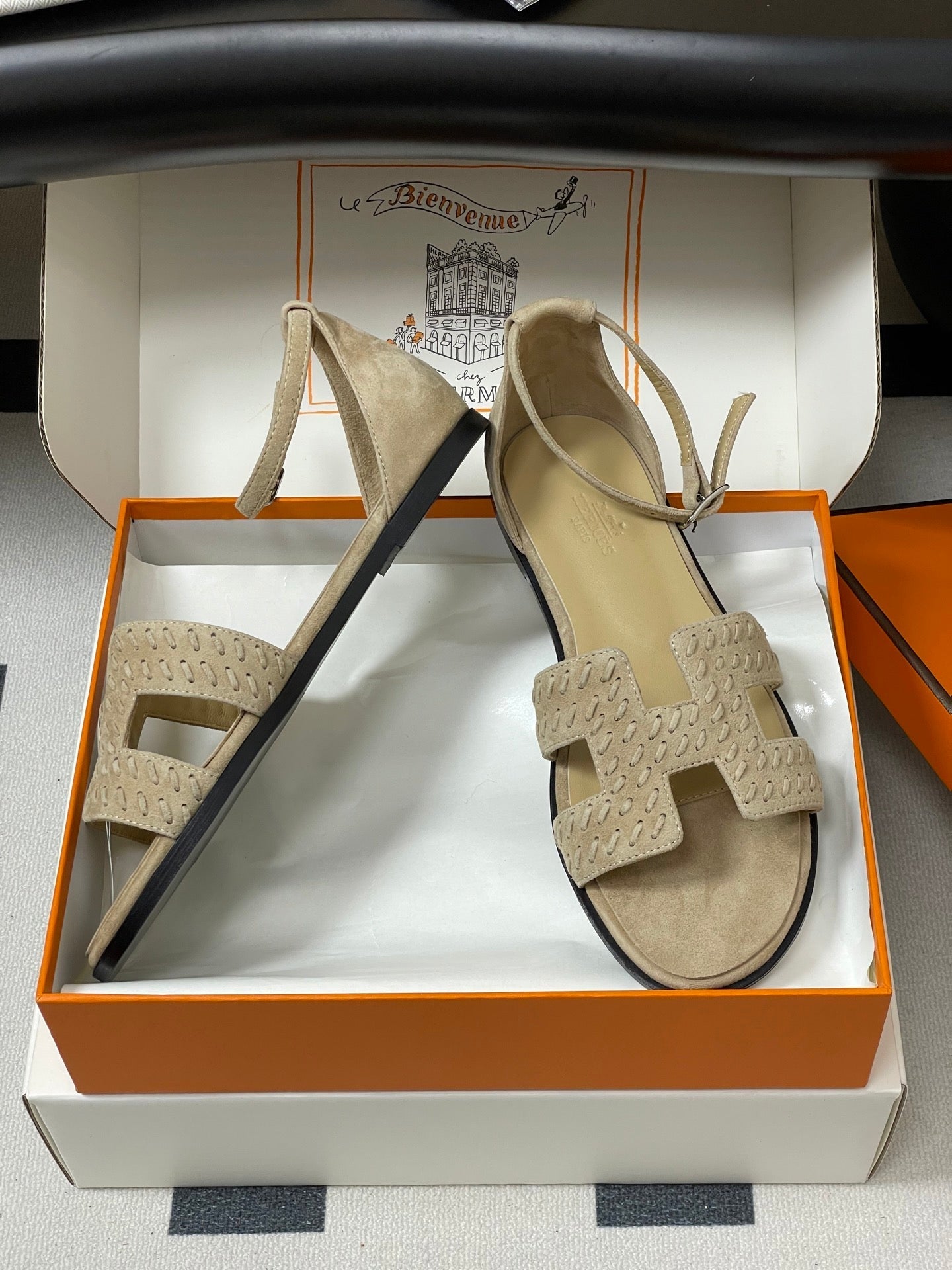HM 25S SANTORINI SANDAL IN BEIGE SUEDE AND LAMBSKIN、mysite、Cacoeks