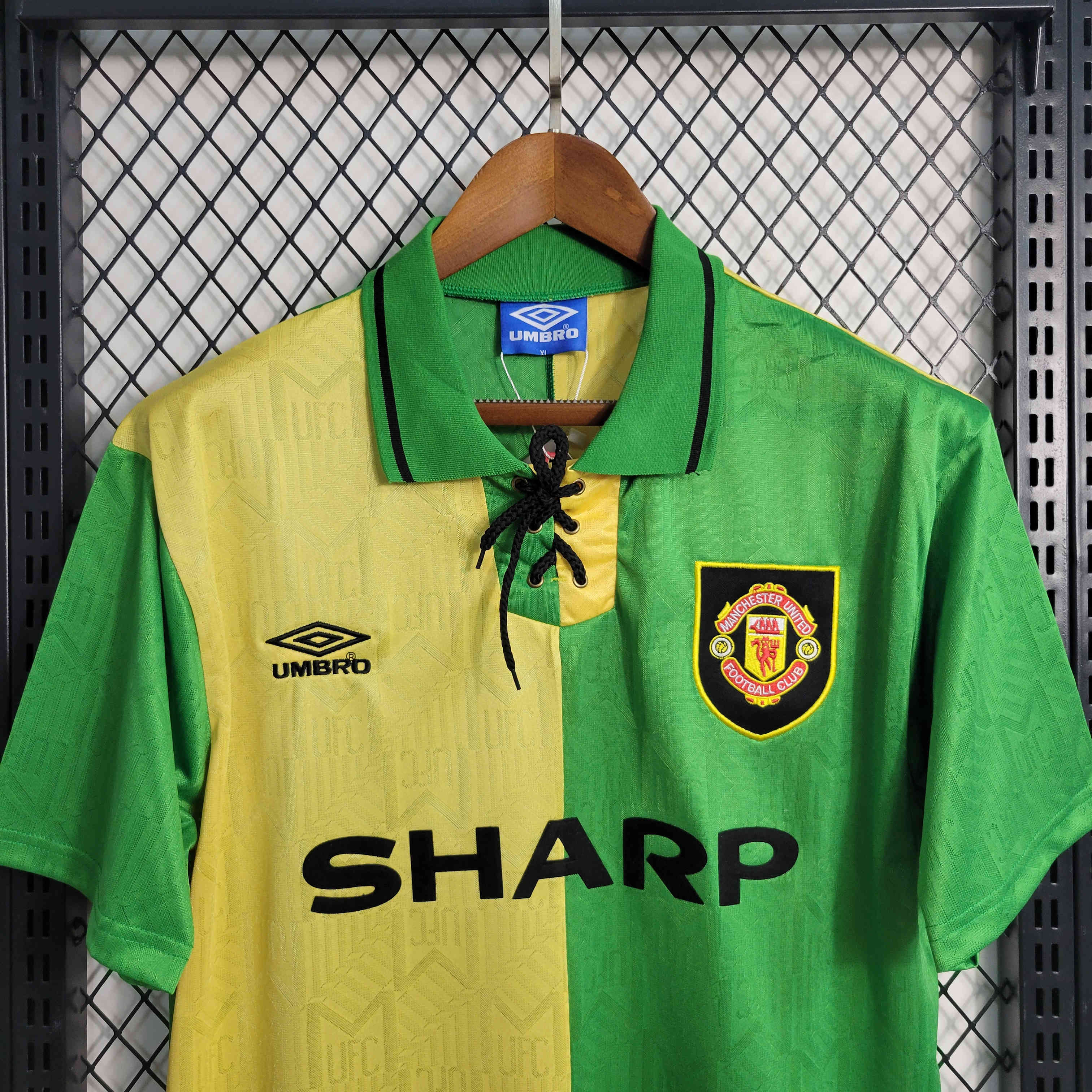 ManixJersey.com | Retro Manchester United 92-94 Third Away Jersey -Customize Name, Number and Patch | Worldwide Shipping