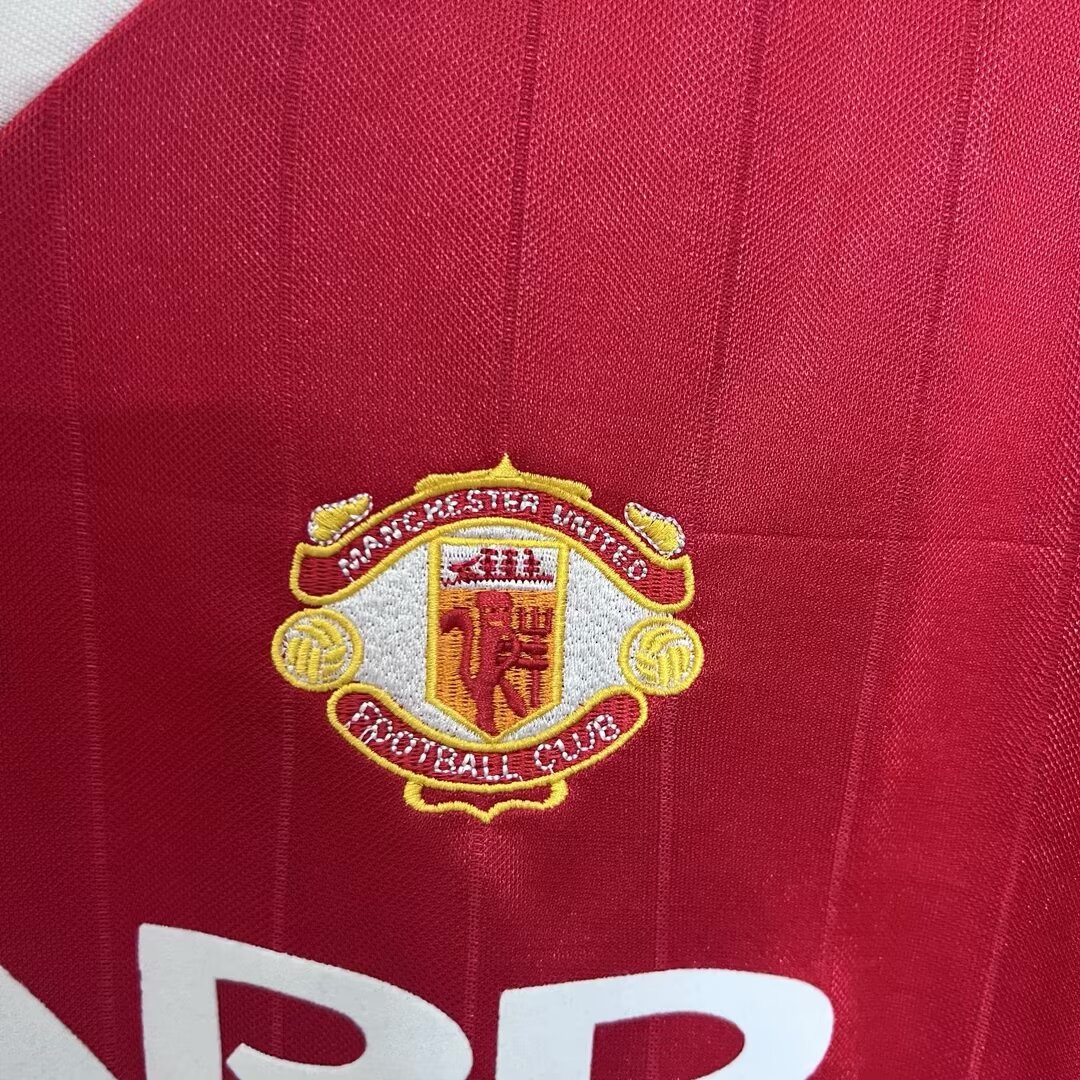 ManixJersey.com | Retro Manchester United 82-83 Home Stadium Jersey -Customize Name, Number and Patch | Worldwide Shipping