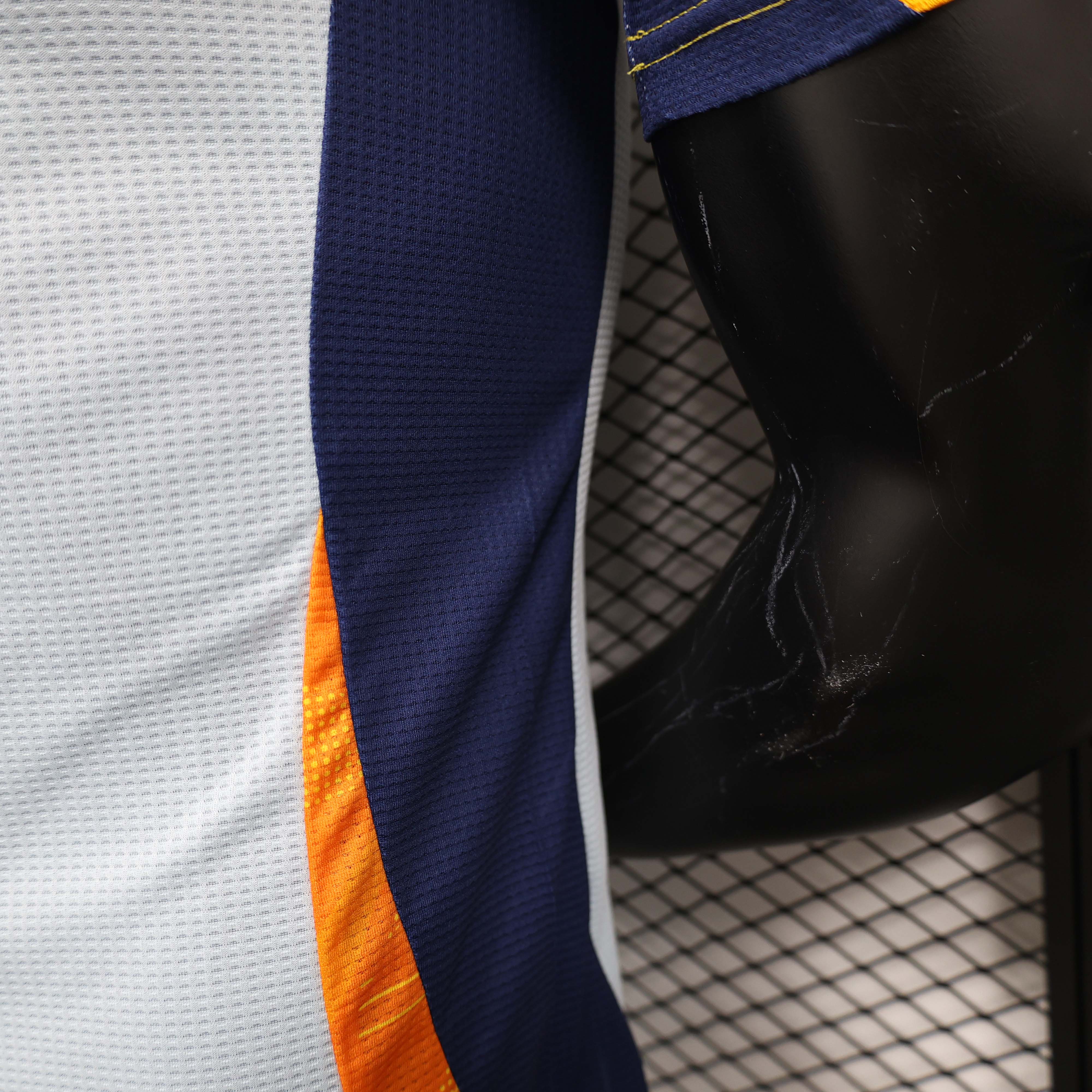 2024/2025 Player Version Real Madrid Training Wear Football Shirt 1:1 Thai Quality:football jersey mysite: unitedjerseyfootball 邓江浪:football