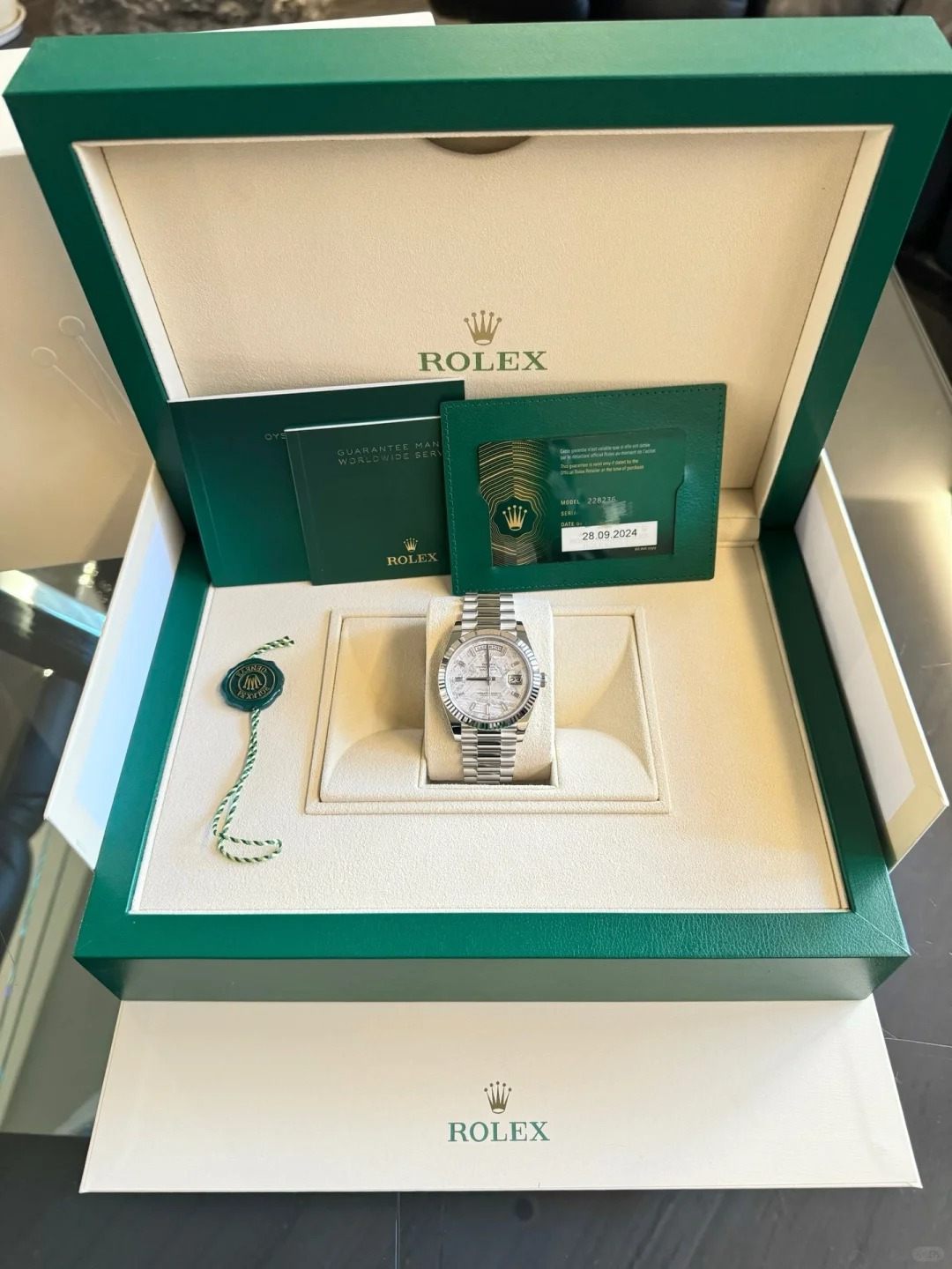 兼职  林炎: luxecystore