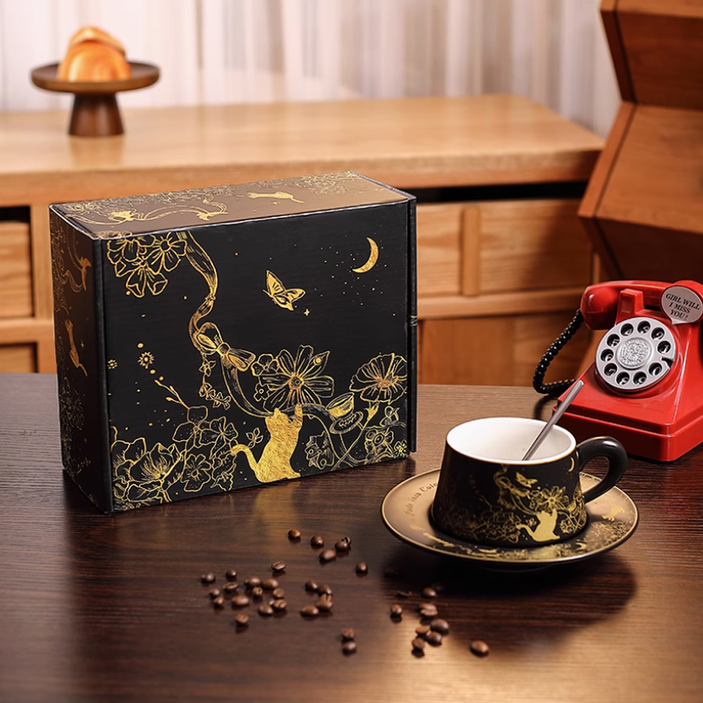 GEEK BAR-https://www.hot-toy.com/