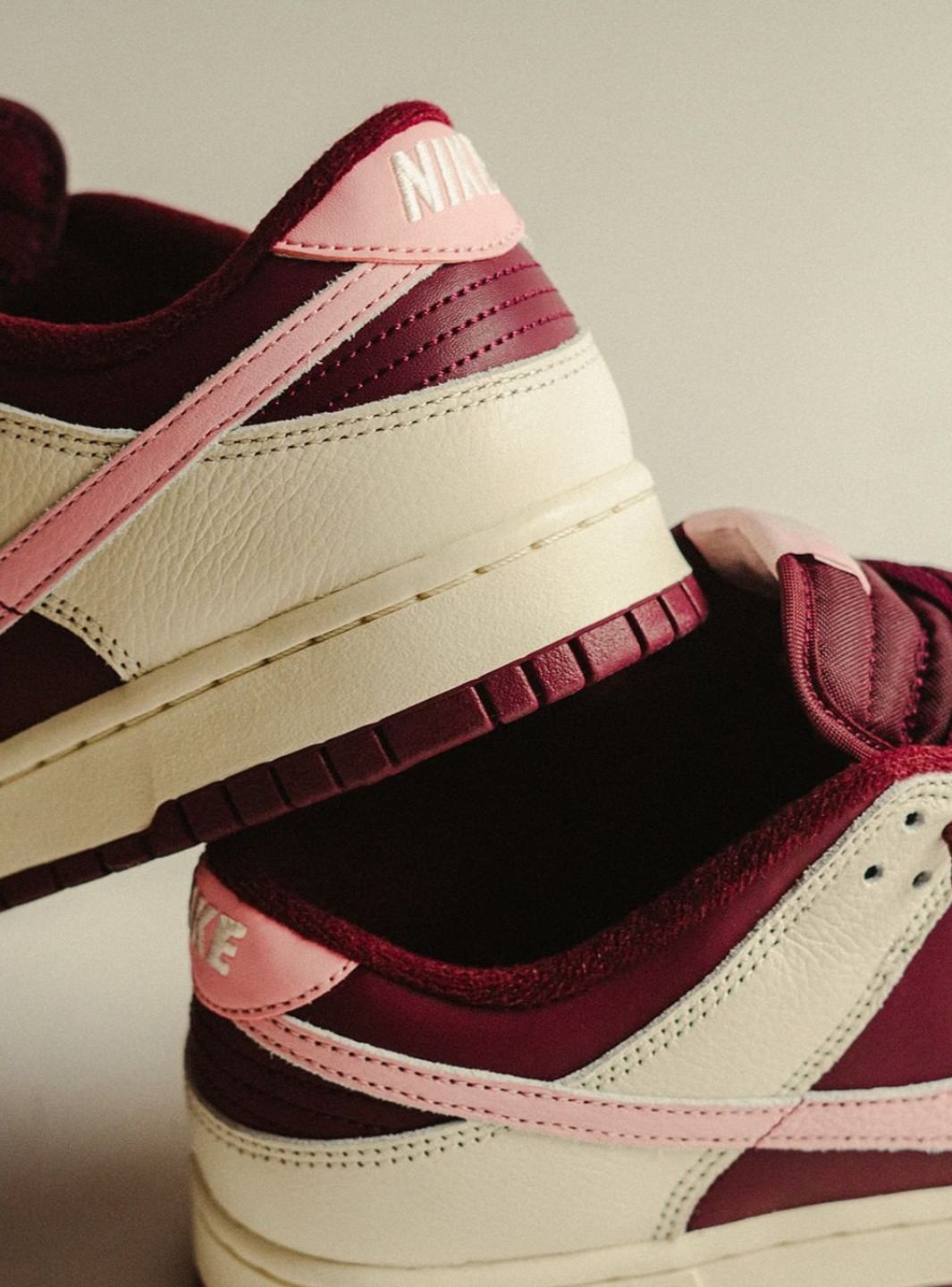 Nike Dunk Low Retro PRM Valentine's Day (2023)、NIKE、Cacoeks