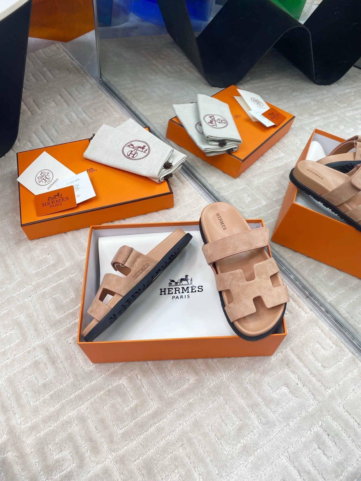 HM CHYPRE SANDALS IN DARK BEIGE SUEDE、mysite、Cacoeks