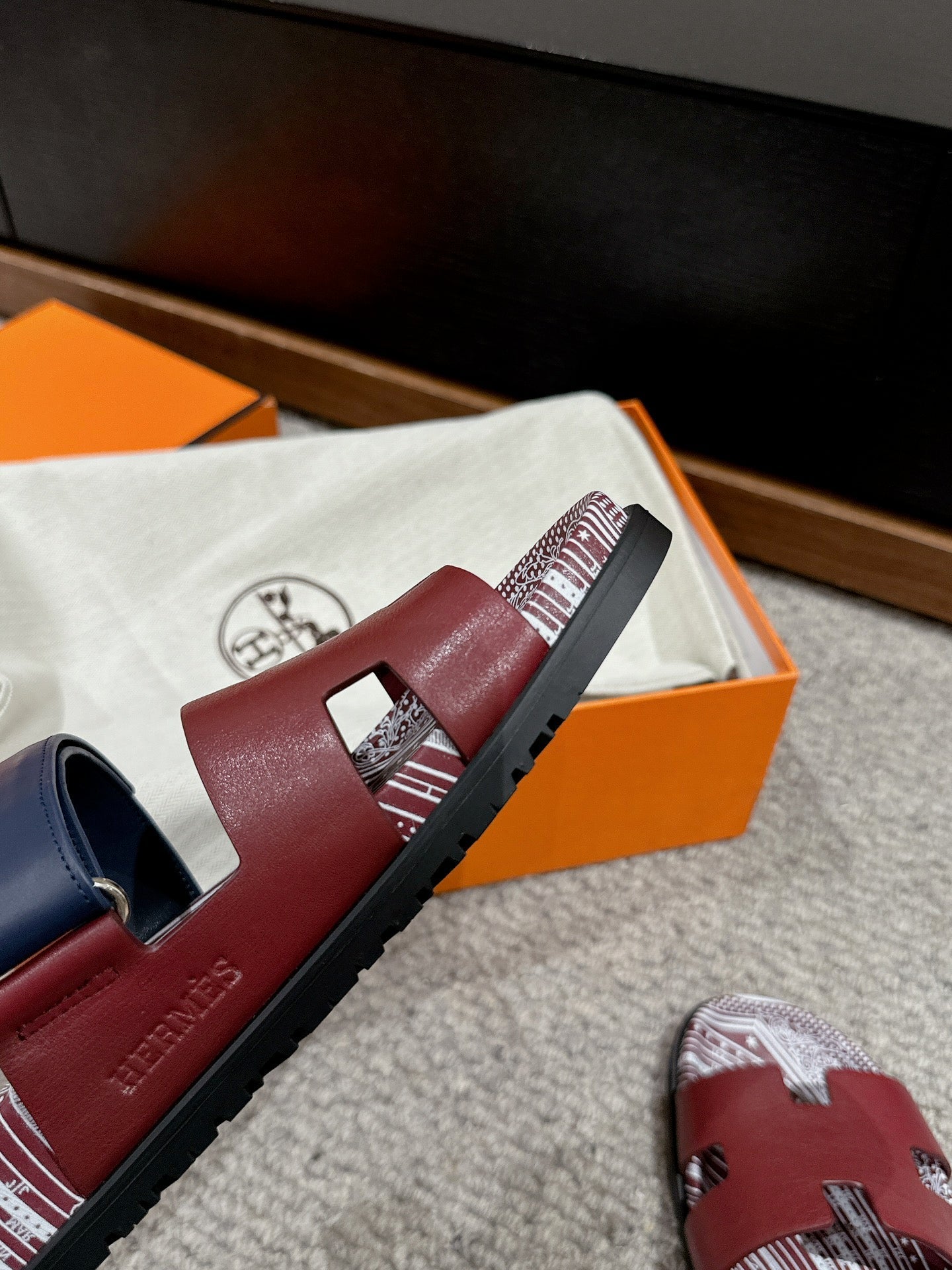 CHYPRE SANDAL BURNT UMBER CALFSKIN UNIQUE、mysite、Cacoeks