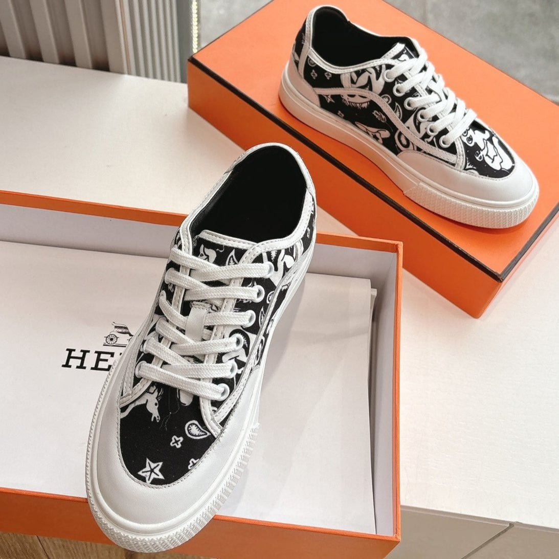 GET SNEAKER IN BLACK MIX WHITE MAXI CANVAS AND CALFSKIN、mysite、Cacoeks