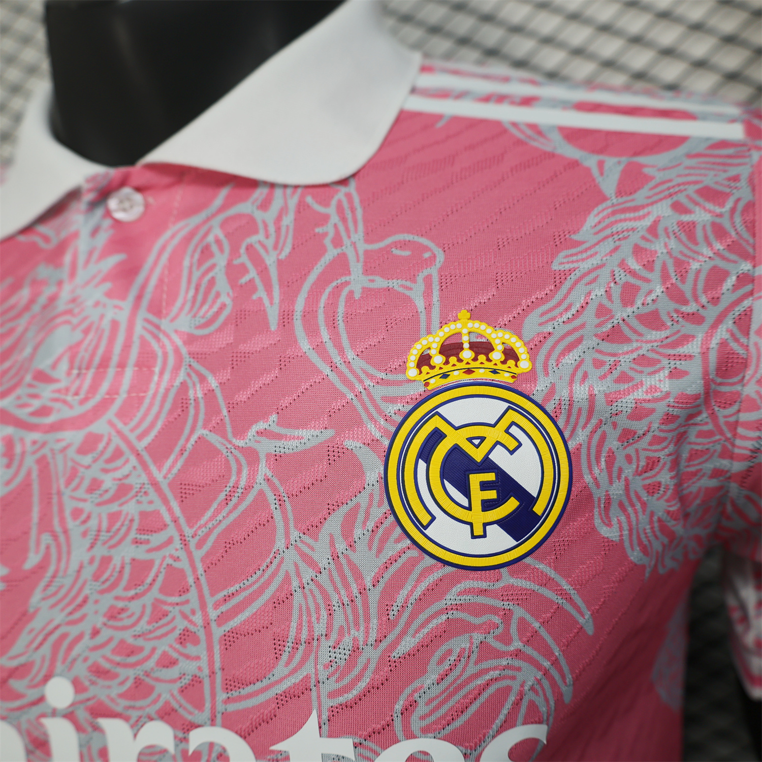 UltraTrikot-Real Madrid 25-26 Pink and White Gradient Chinese and Western Style Dragon Jersey - Player Version