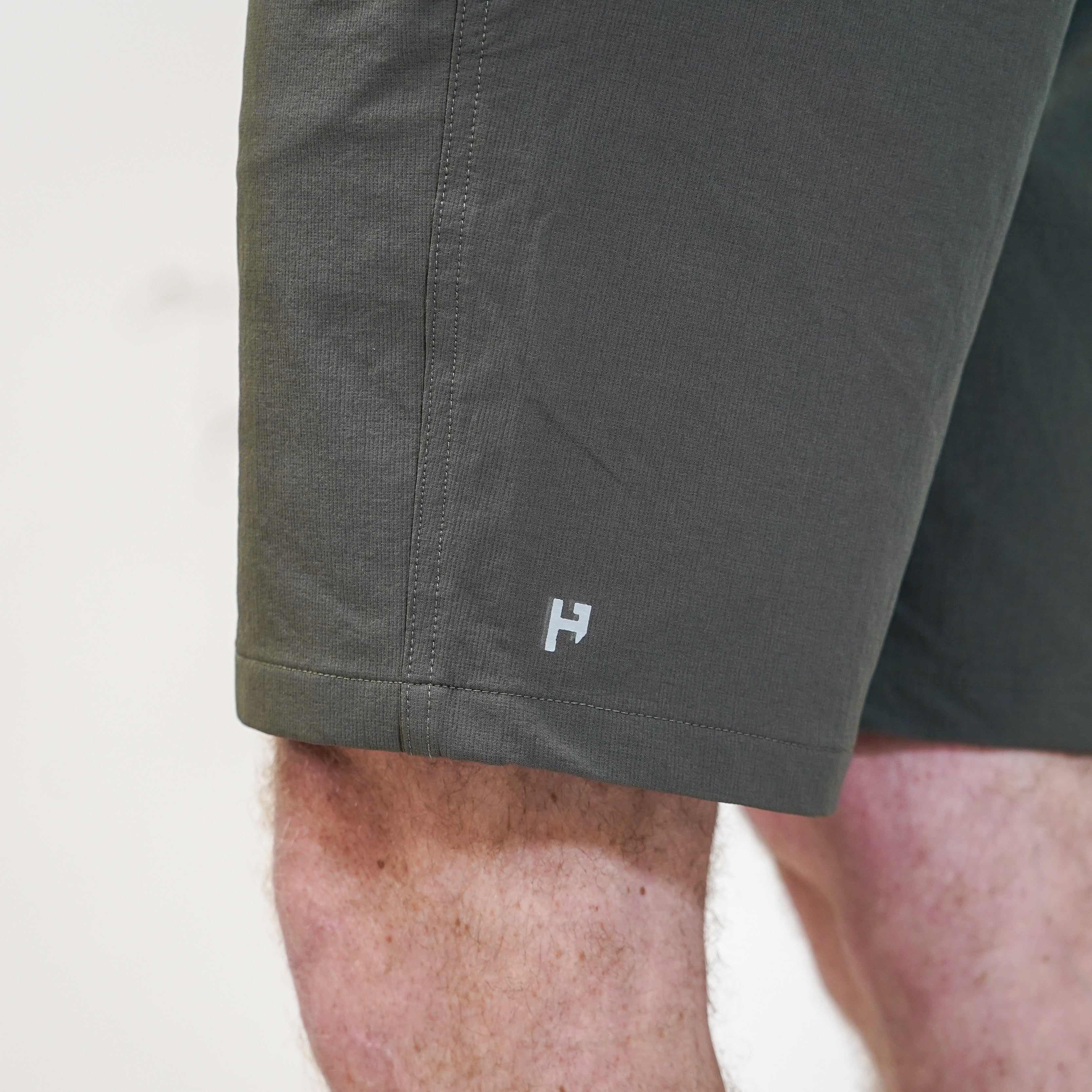 A.T. Plus Short - Fossil Grey by Handup Gloves、mySite、bearsvspackers