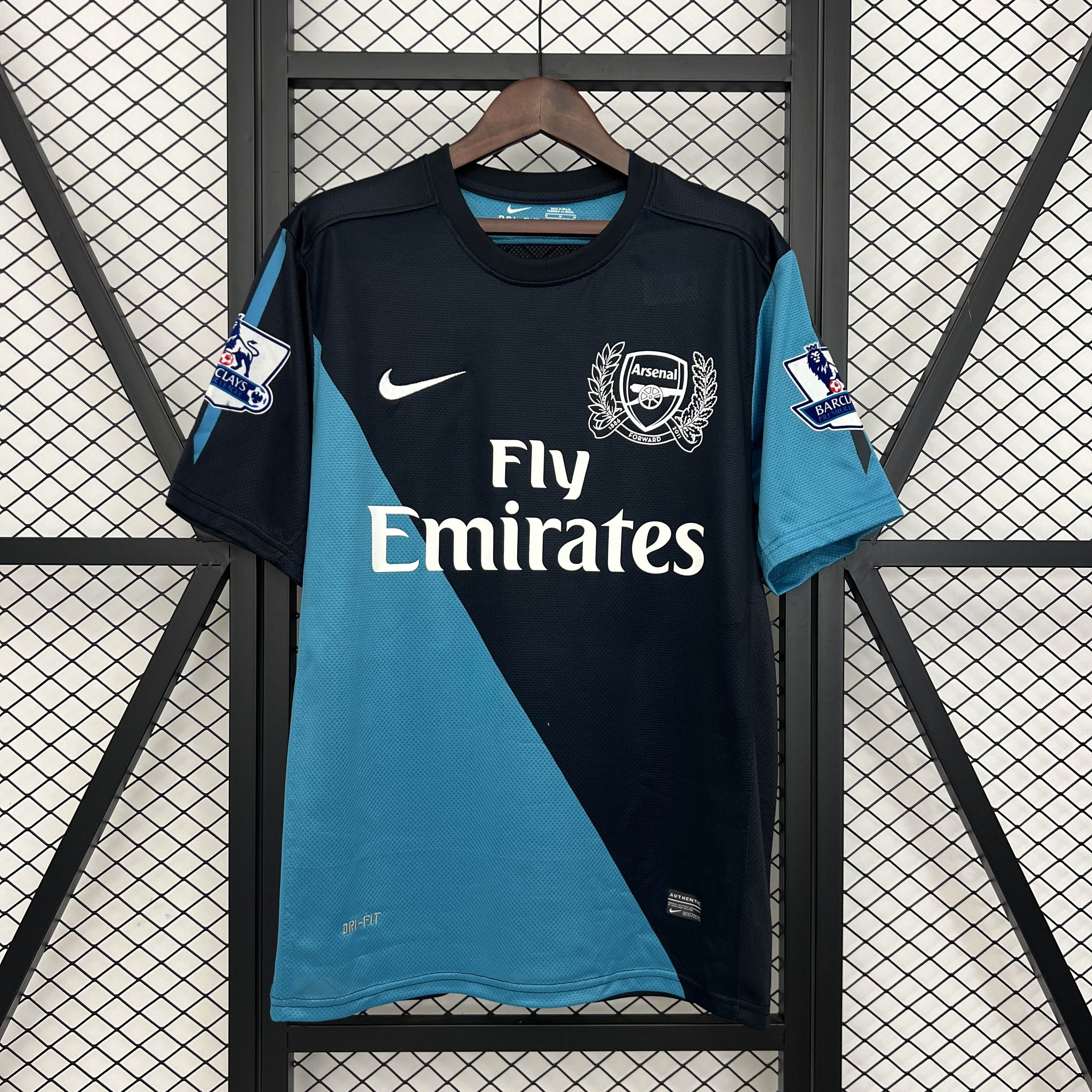 2011/2012 Retro Arsenal Away Football Shirt 1:1 Thai Quality:football jersey mysite: unitedjerseyfootball 邓江浪:football
