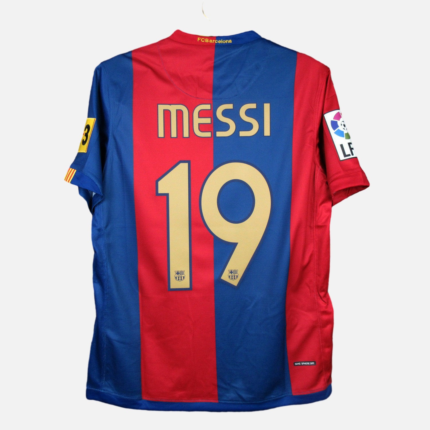 ManixJersey.com | Retro Barcelona 06-07 Home Stadium Jersey -Customize Name, Number and Patch | Worldwide Shipping