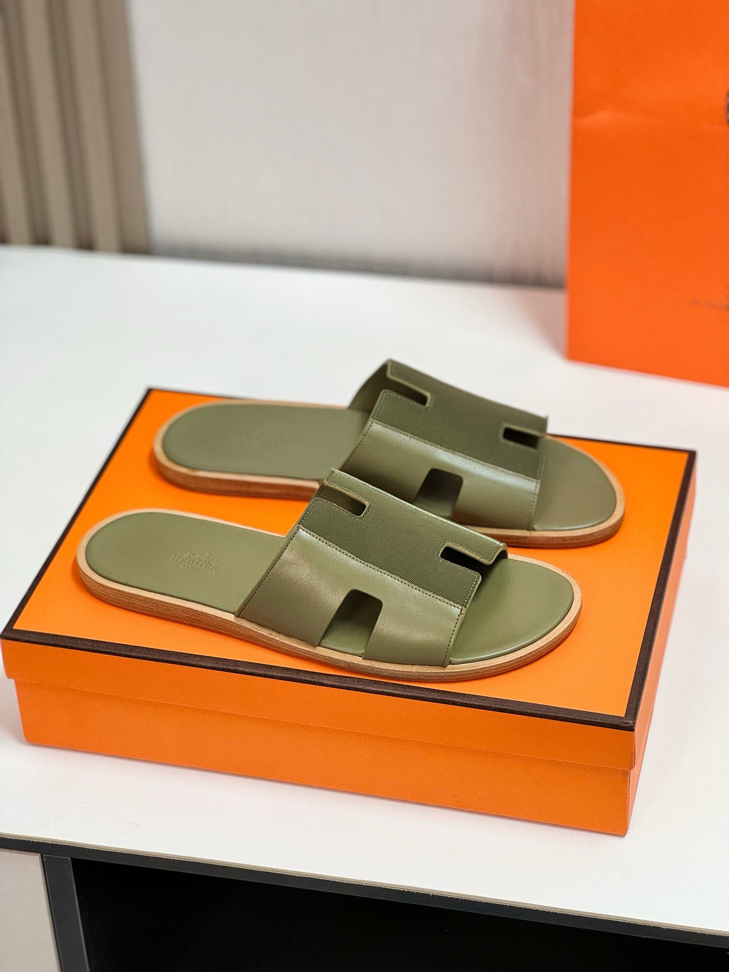 IZMIR SANDAL OLIVE MIX MOSS LAMBSKIN、mysite、Cacoeks