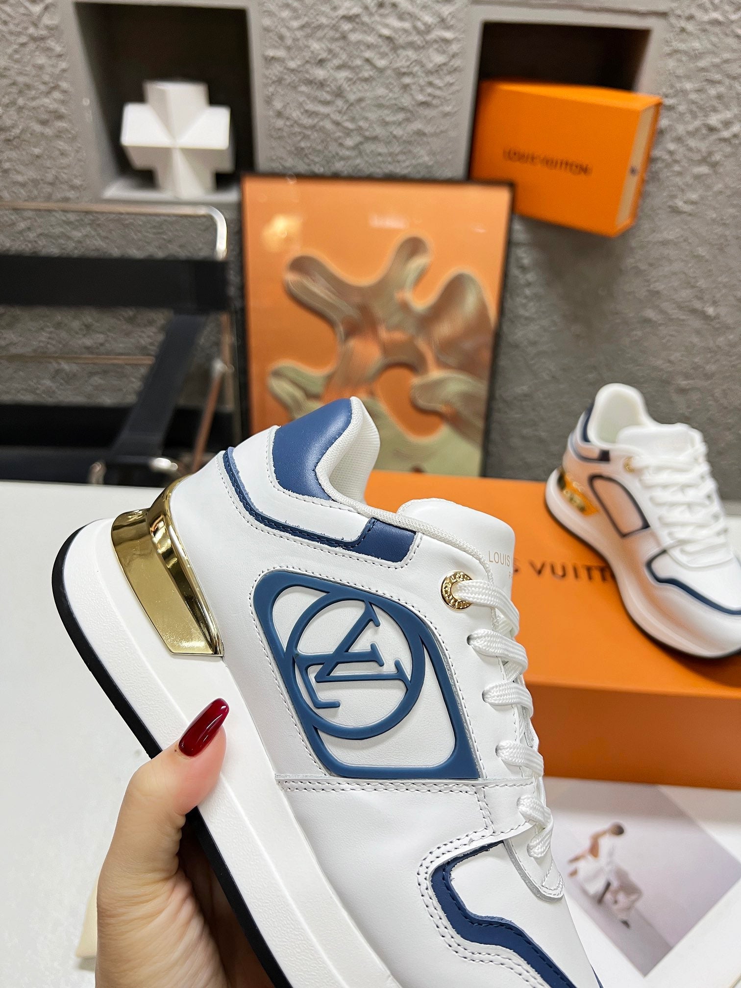 LV WOMEN SNEAKER IN WHITE MIX BLUE CALFSKIN、mysite、Cacoeks