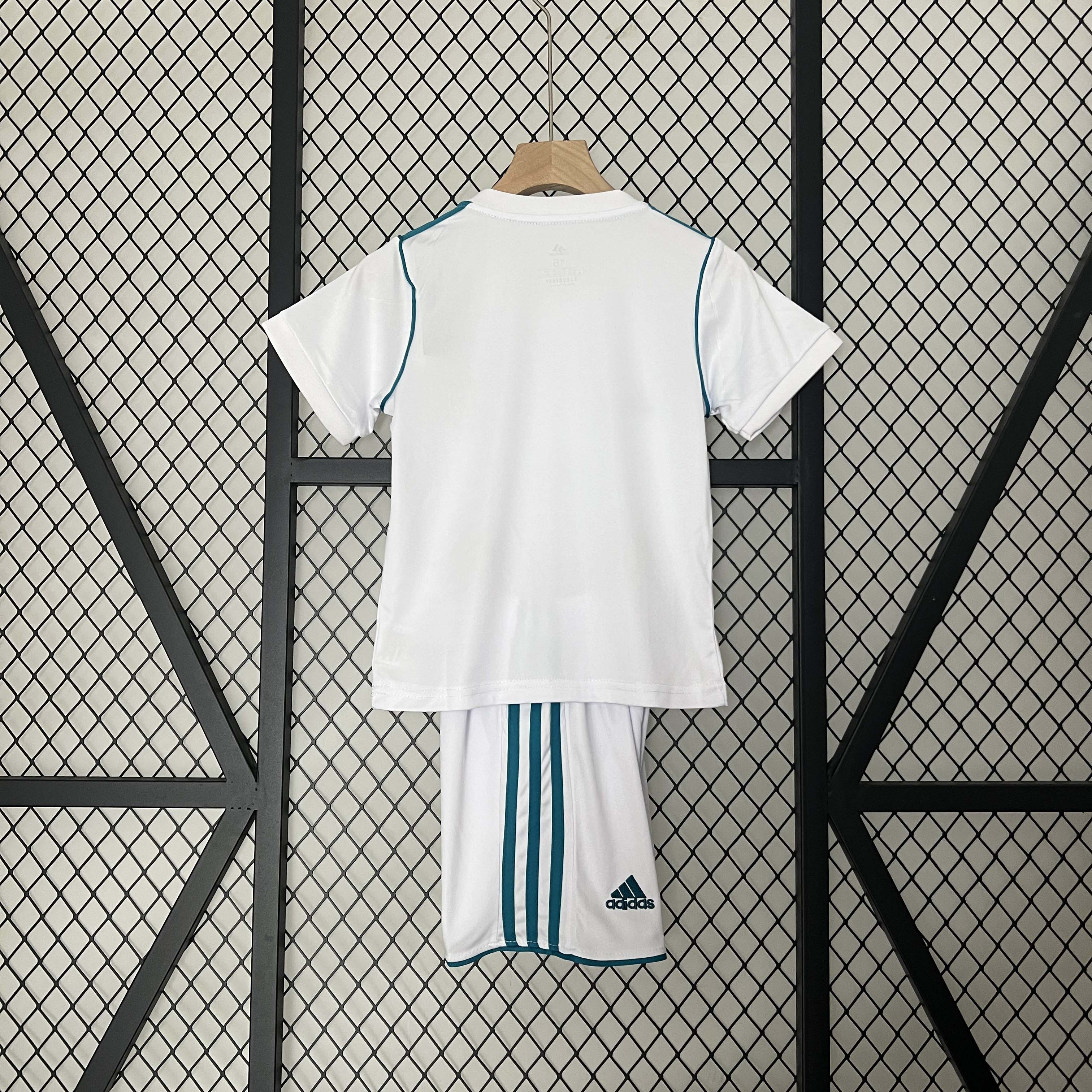 2017/2018 Retro Real Madrid Home Football Shirt 1:1 Thai Quality Kids Size:football jersey mysite: unitedjerseyfootball 邓江浪:football