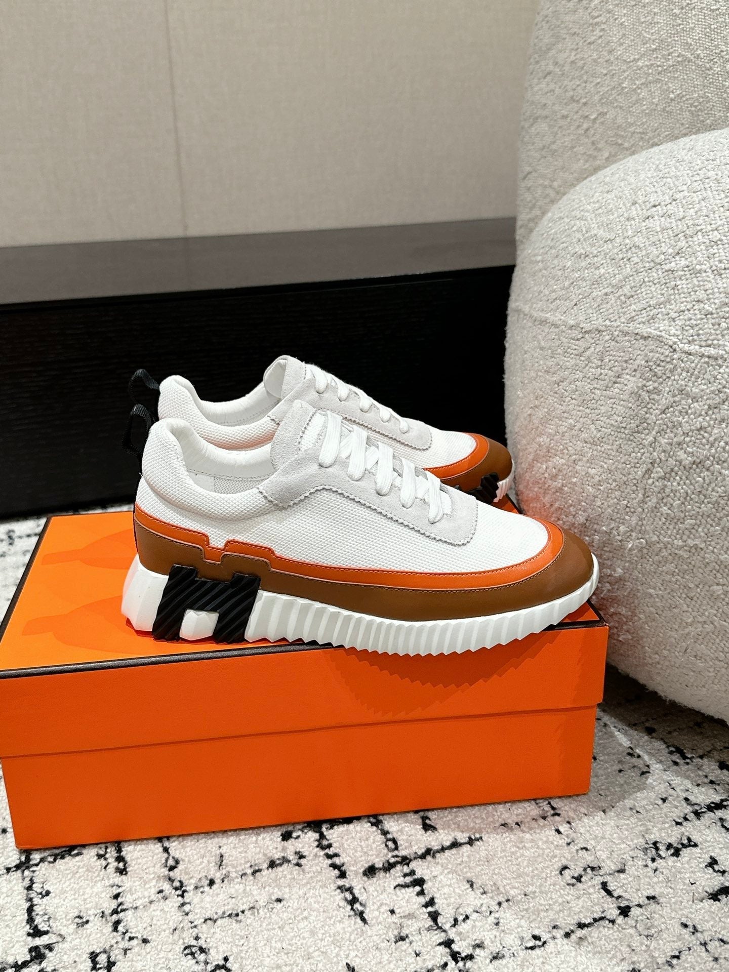 BOUNCING SNEAKER IN BRONZE BROWN CALFSKIN AND WHITE FABRIC、mysite、Cacoeks