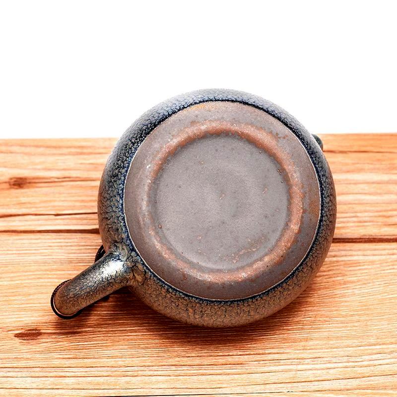 GEEK BAR-https://www.hot-toy.com/