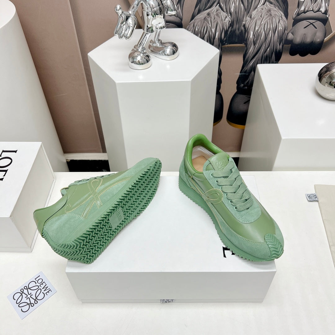 FLOW RUNNER SNEAKER IN BASIL GREEN SUEDE AND SHEEPSKIN、mysite、Cacoeks
