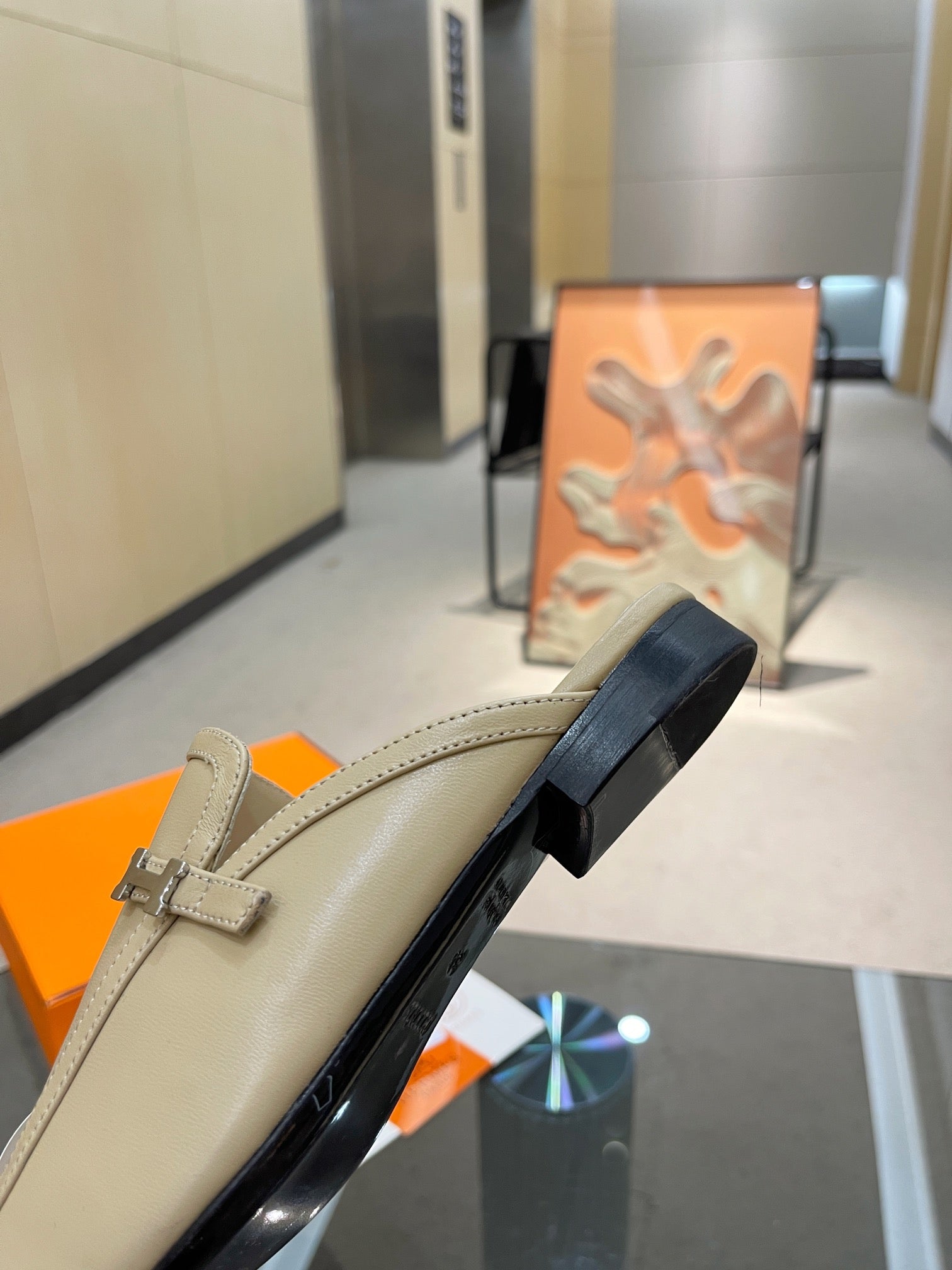 GROUPIE MULE BEIGE LAMBSKIN、mysite、Cacoeks