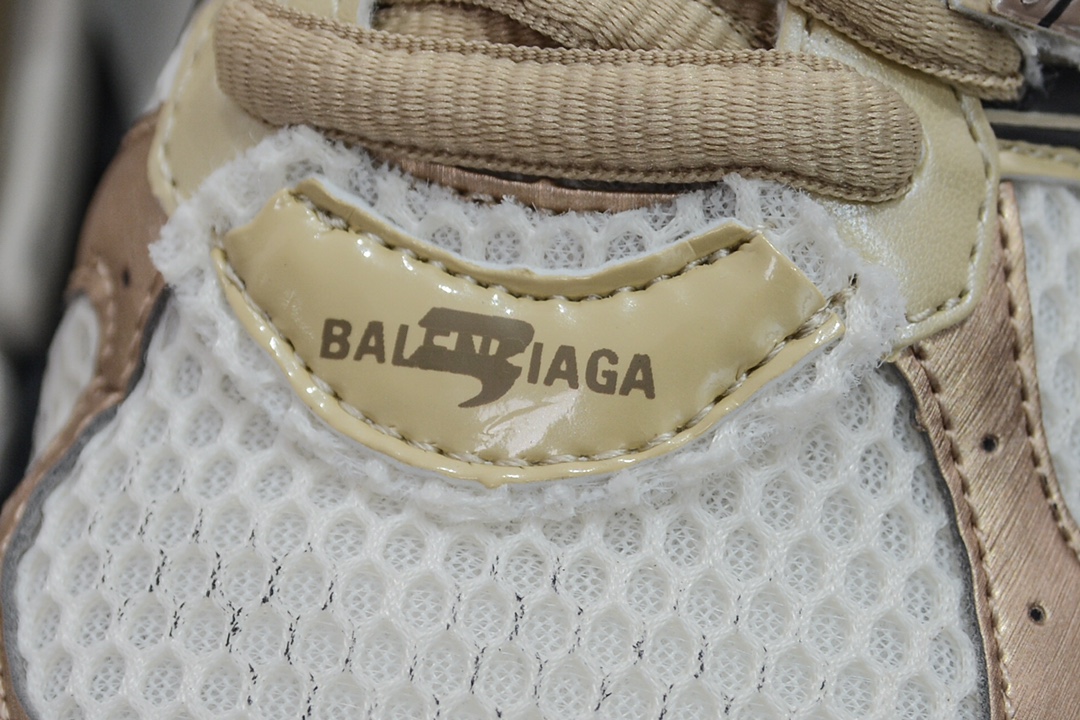 Balenciaga Runner Trainer in Beige Black White、mysite、Cacoeks