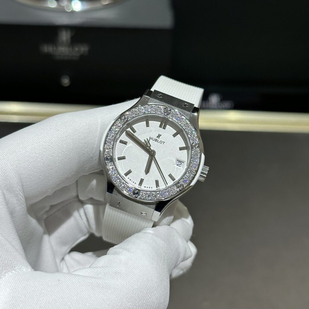 Đồng Hồ Hublot Nữ Độ Kim Cương Moissanite Màu Trắng HBF 33mm (2)
