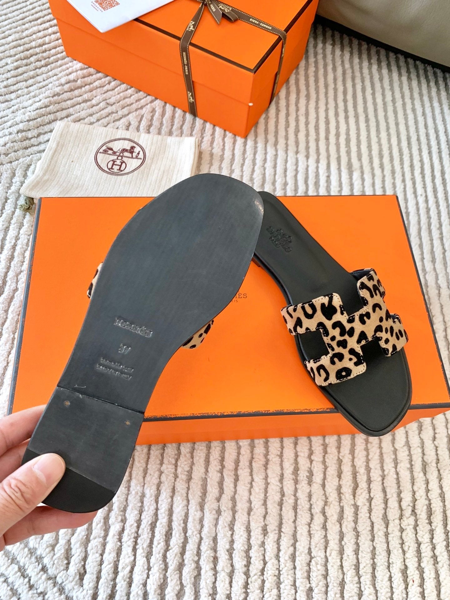 0RAN SANDAL IN CAMEL BROWN MIX BLACK SUEDE、mysite、Cacoeks