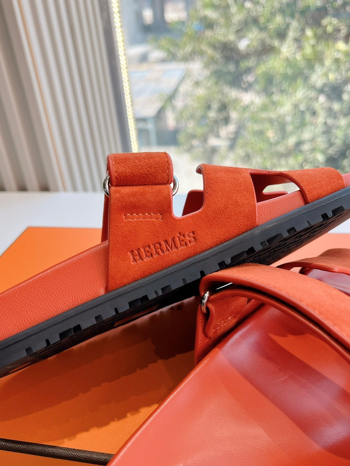 CHYPRE SANDAL IN FIRE ORANGE SUEDE、mysite、Cacoeks