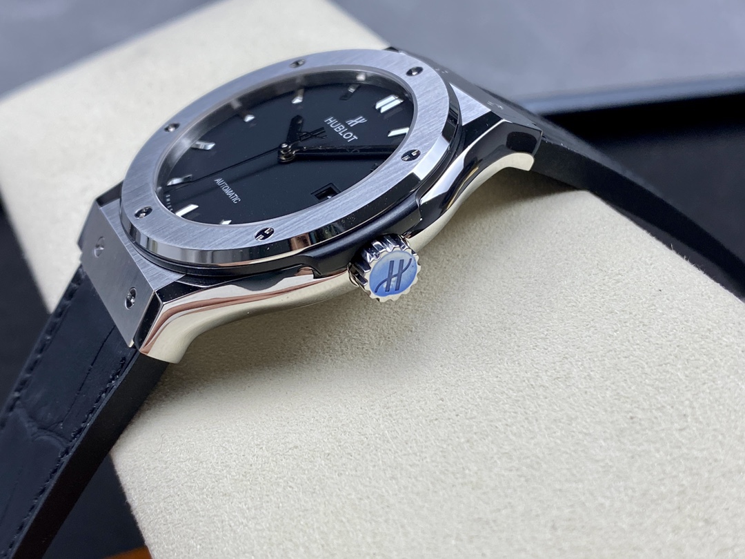 542.NX.1171.LR Hublot Classic Fusion Automatic Black-fasswatch