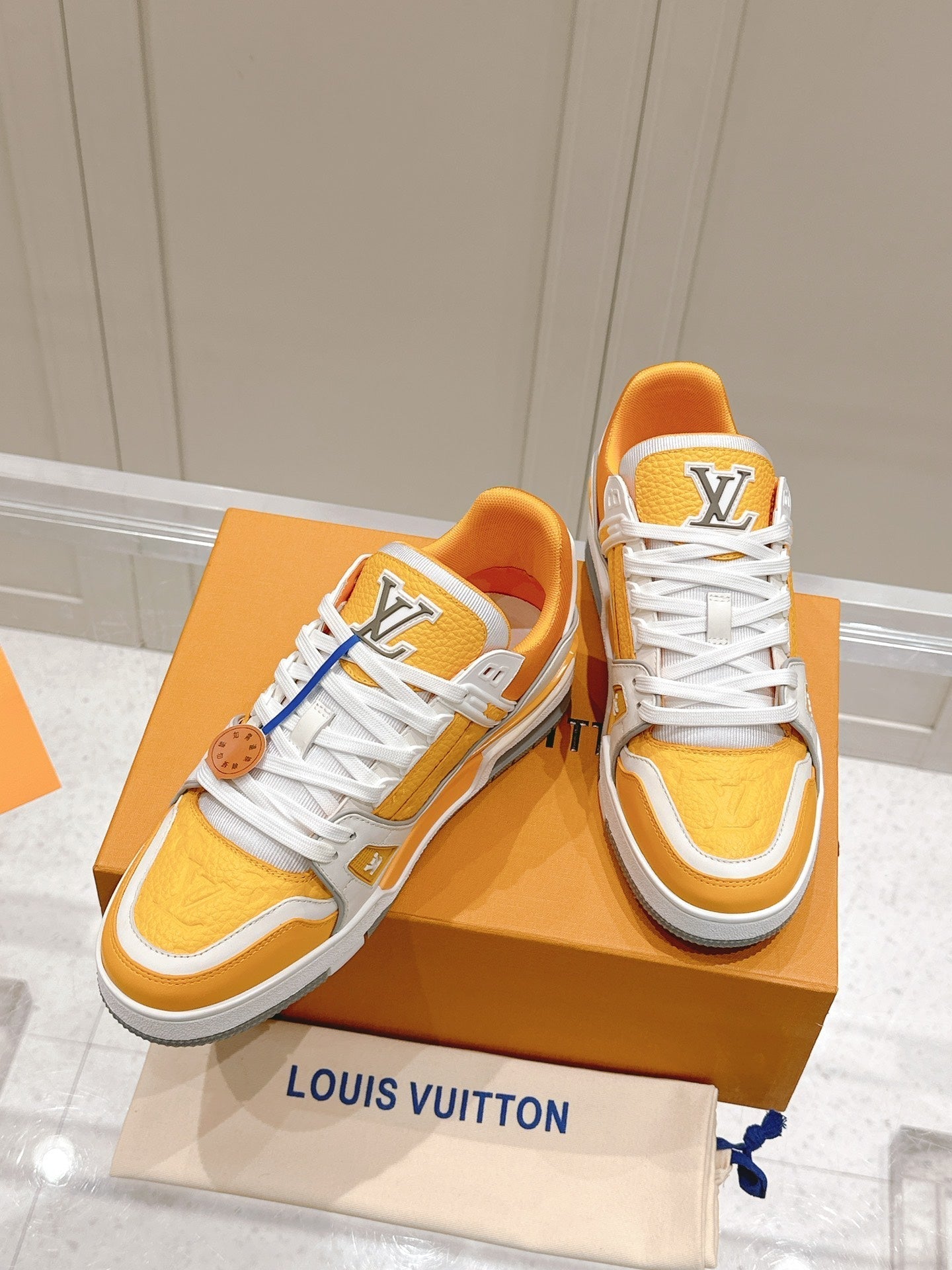 LV TRAINER SNEAKER IN SAFFRAN YELLOW GRAINED CALFSKIN、mysite、Cacoeks