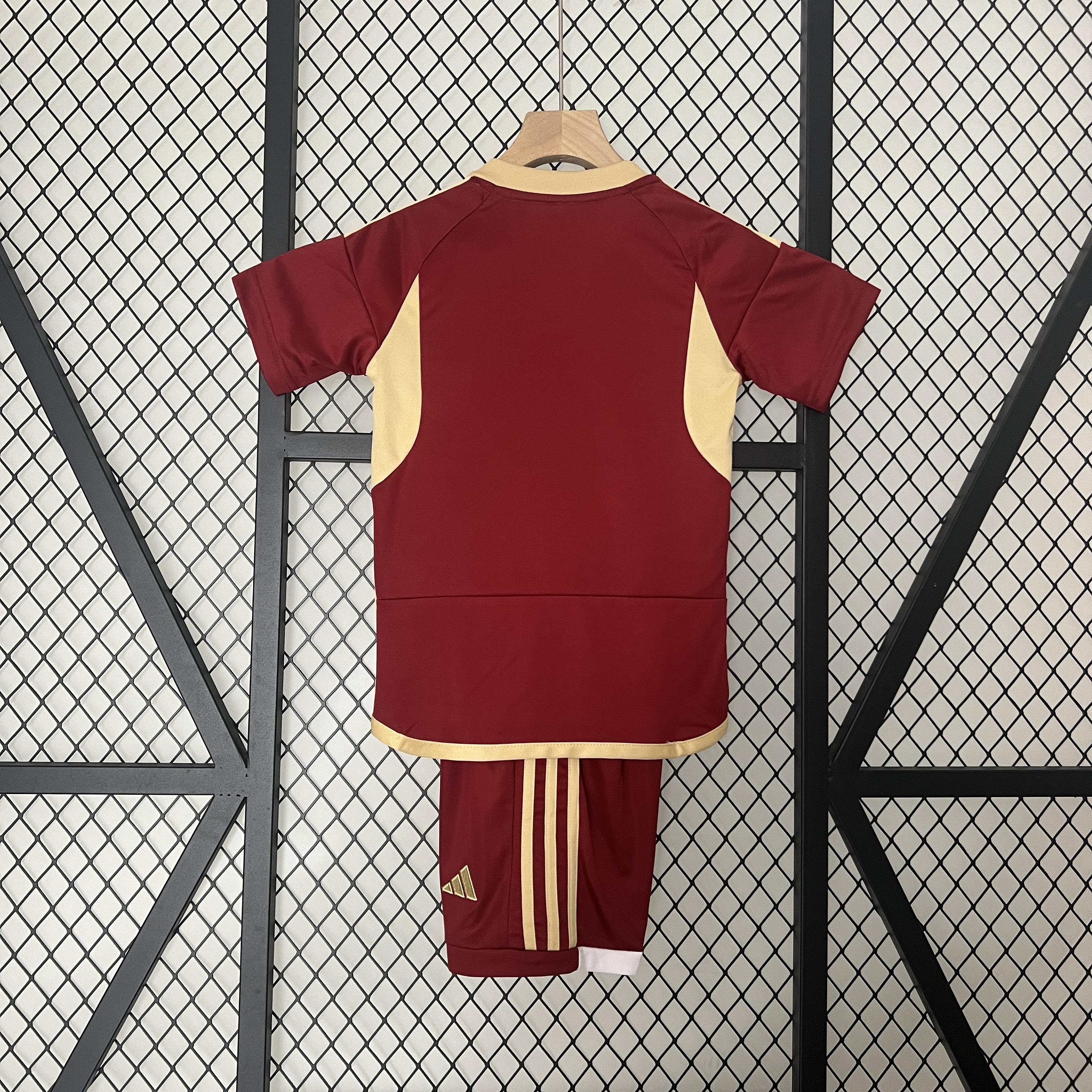 Higojerseys-Venezuela 2024 Home Stadium Kids Kit