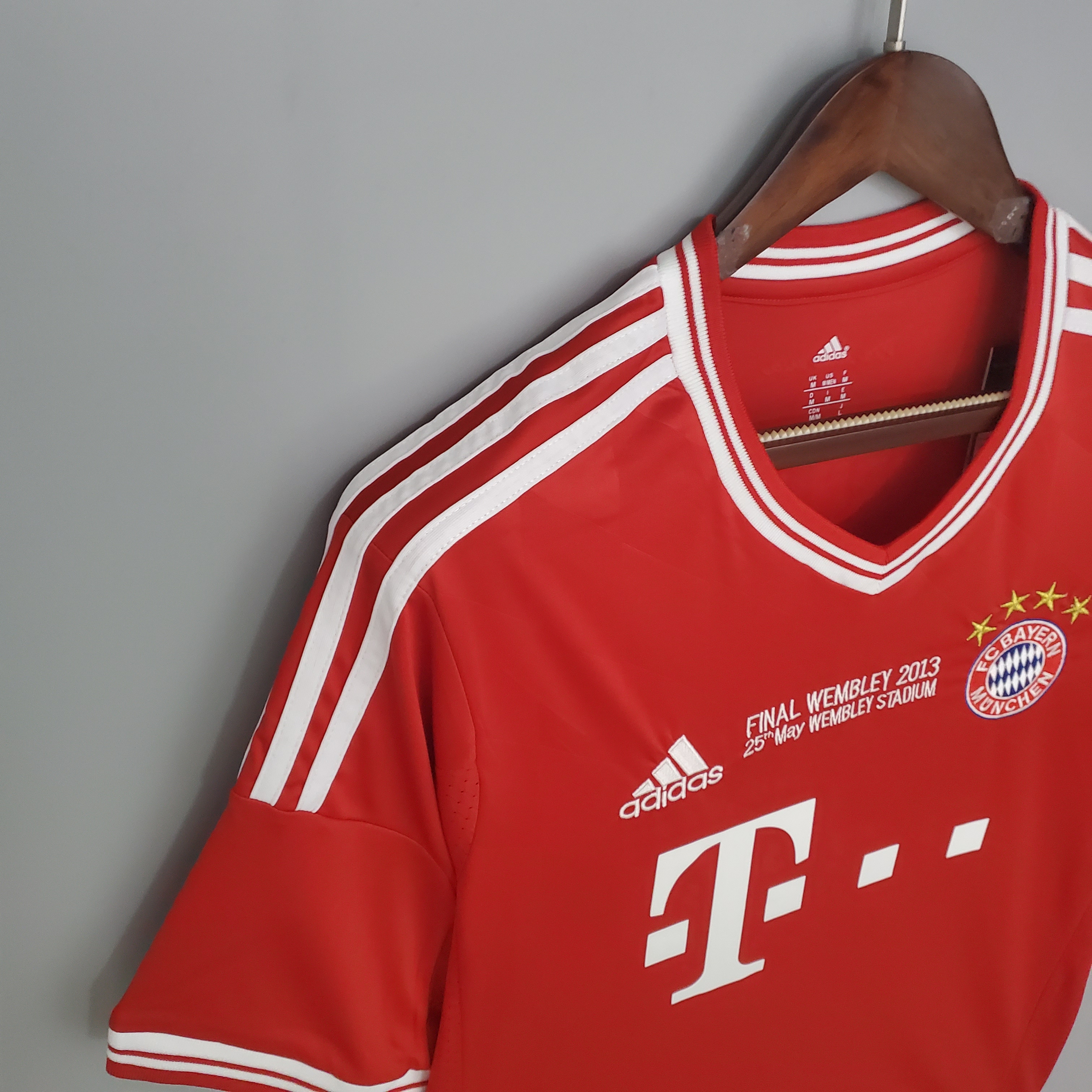 ManixJersey.com | Retro Bayern Munich 13-14 Champions League Final Home Stadium Jersey -Customize Name, Number and Patch | Worldwide Shipping