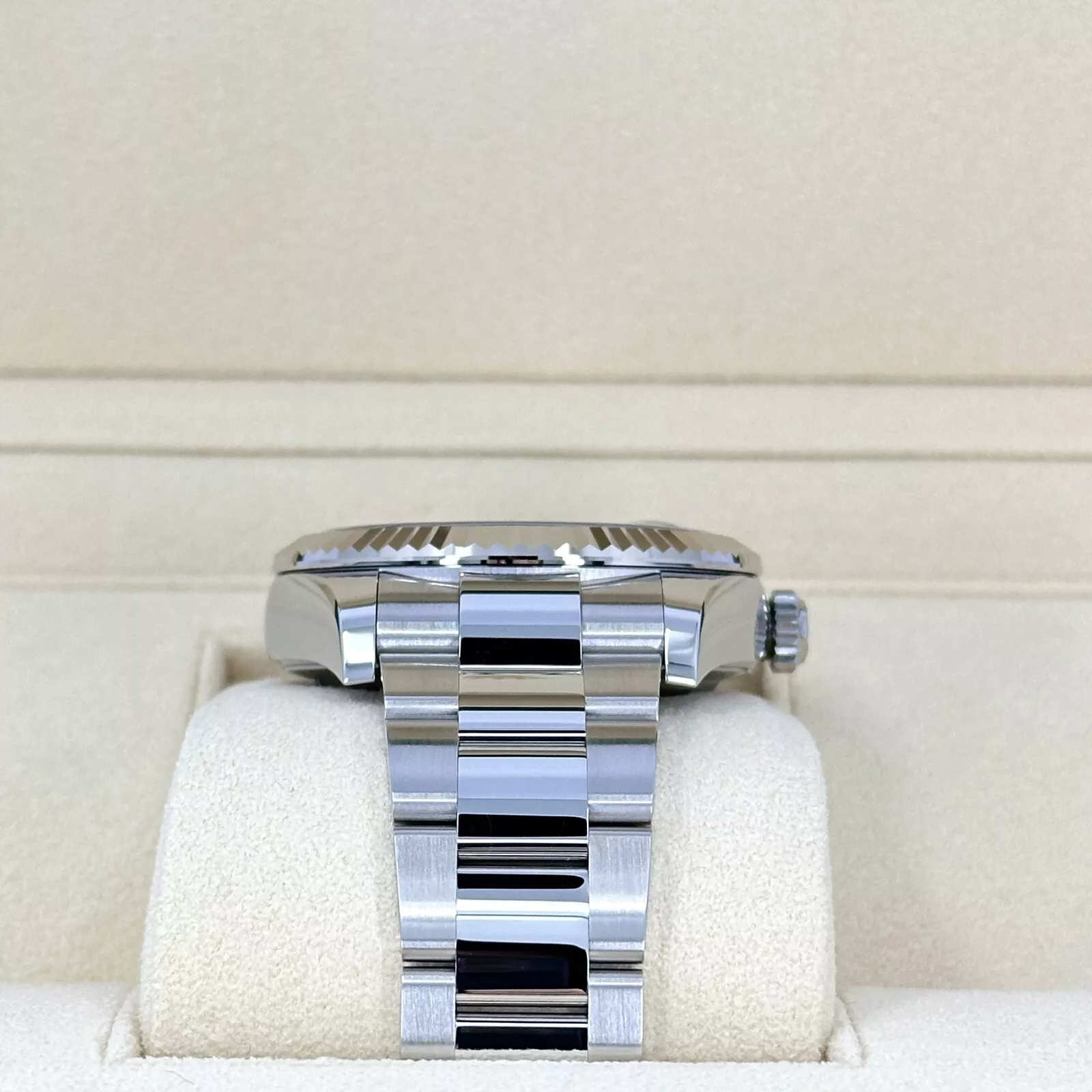 Rolex Sky-Dweller Blue Dial Super Clone Swiss Replica WatchOyster Bracelet Ref 336934-9002 Swiss Movement