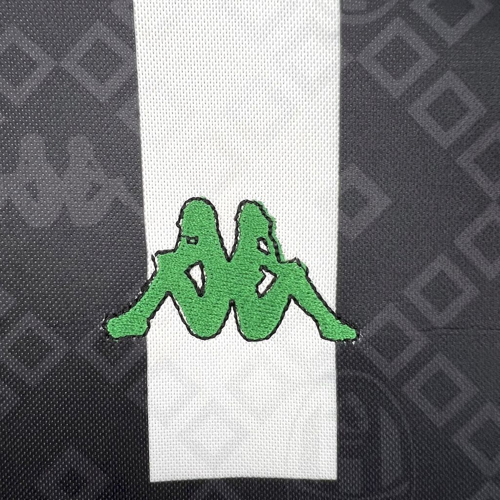 ManixJersey.com | Retro Juventus 1992-94 Home Jersey -Customize Name, Number and Patch | Worldwide Shipping