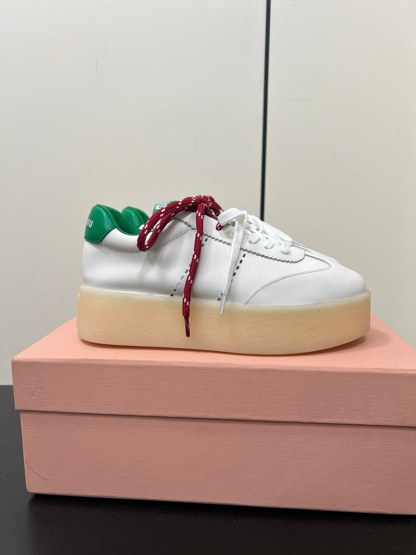 THICK-SOLED RETRO SNEAKERS IN WHITE MIX GREEN SMOOTH LAMBSKIN、mysite、Cacoeks