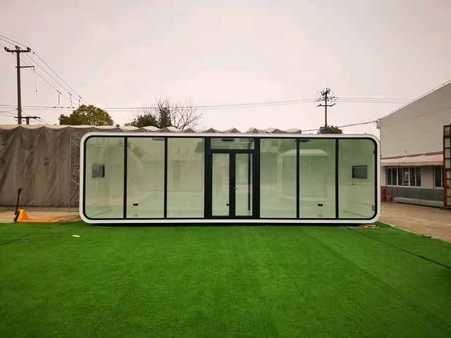 20' 40' Soundproof Sleeping Pod Modern Green House Cabin Prefab Living Pod Portable Casas Made in China
