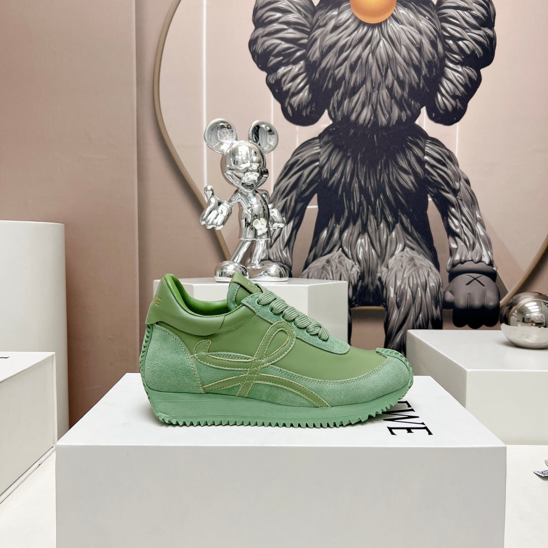FLOW RUNNER SNEAKER IN BASIL GREEN SUEDE AND SHEEPSKIN、mysite、Cacoeks