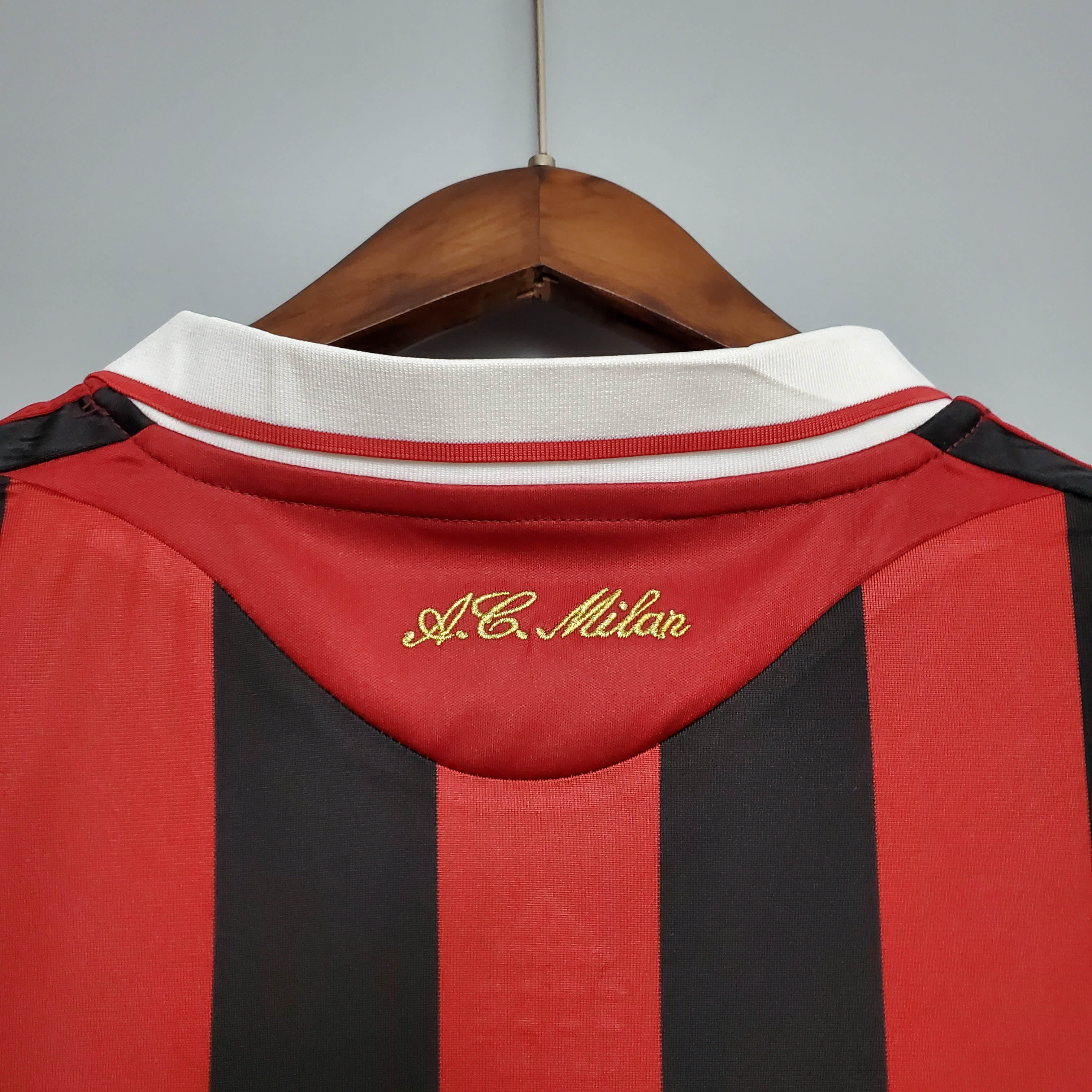 2009/2010 Retro AC Milan Home Football Shirt 1:1 Thai Quality:football jersey mysite: unitedjerseyfootball 邓江浪:football