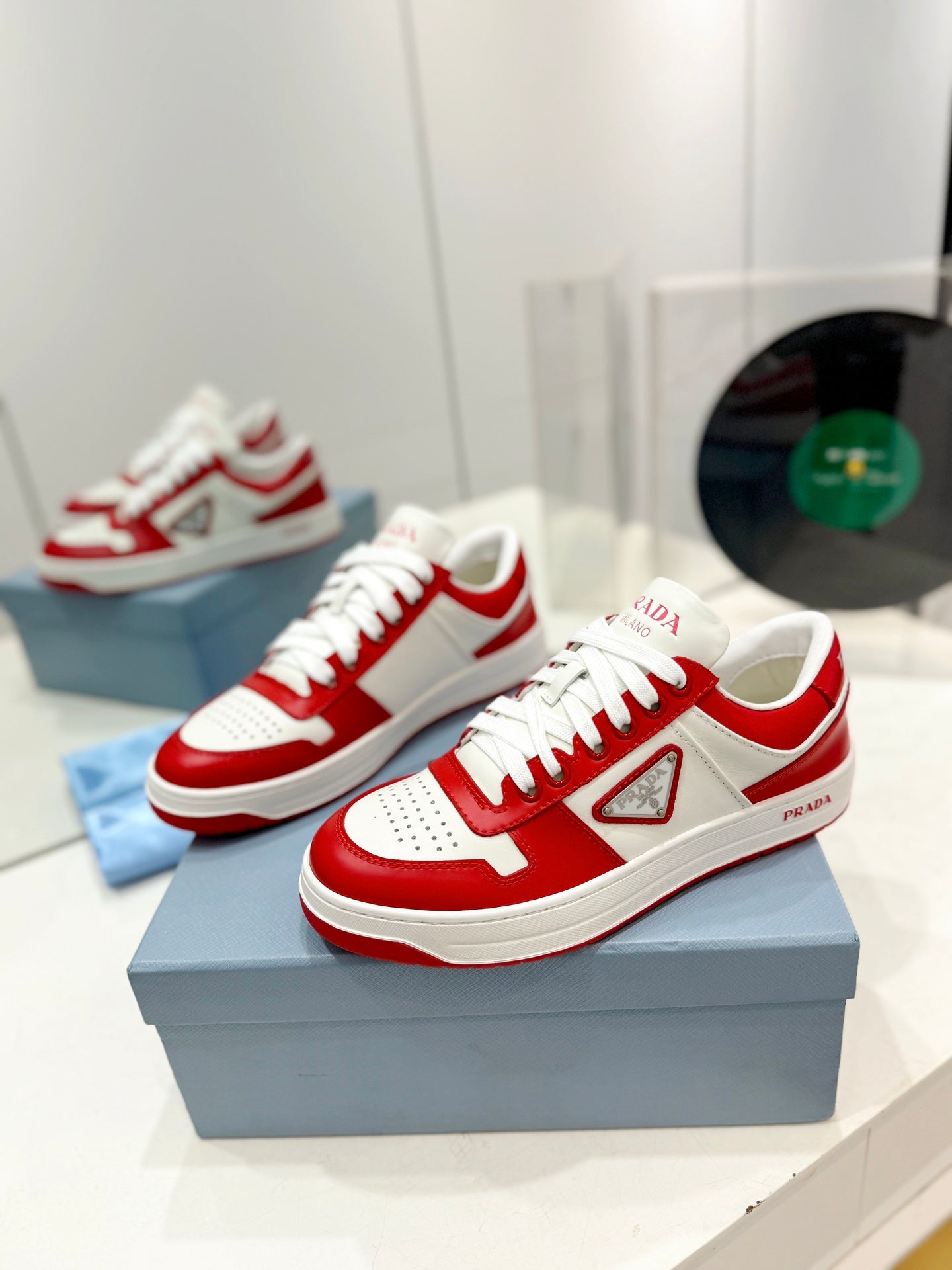 PRA DOWNTOWN PERFORATED SNEAKERS WHITE AND RED CALFSKIN、mysite、Cacoeks