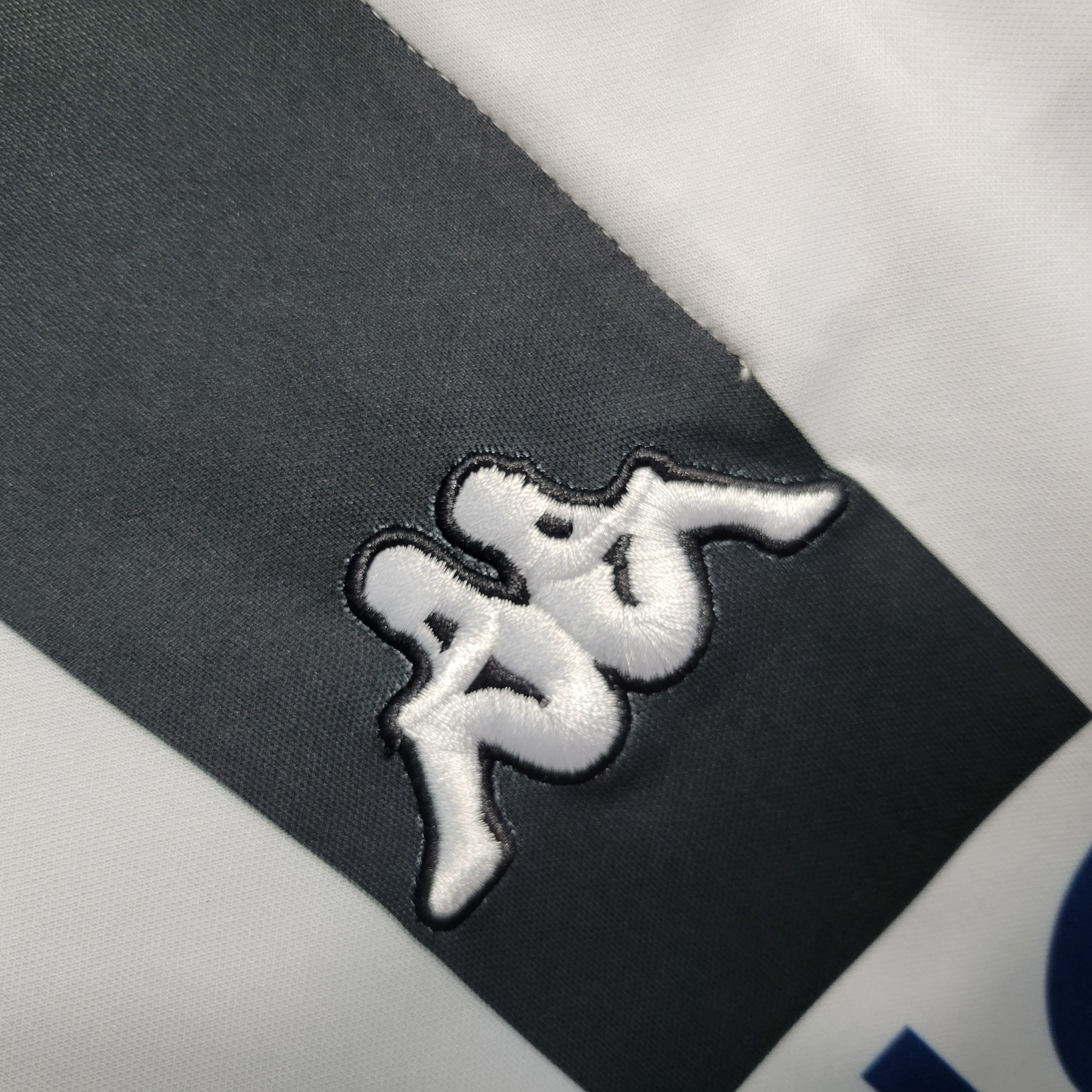 Higojerseys-Retro Juventus 1997-98 Home Stadium Long Sleeve Jersey