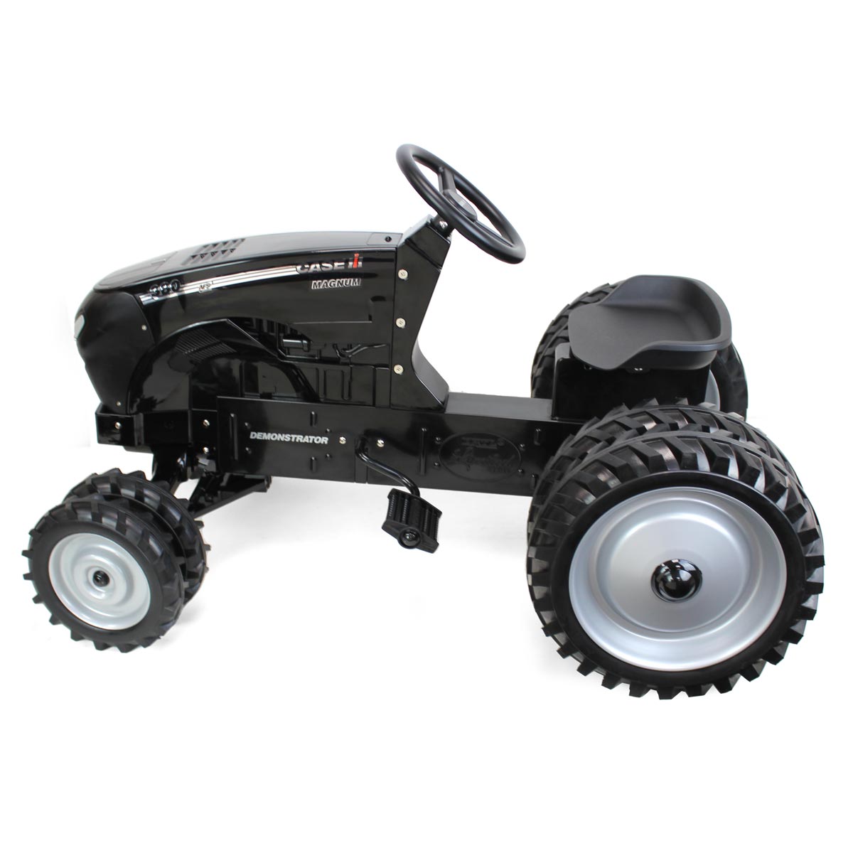 GEEK BAR-https://www.hot-toy.com/